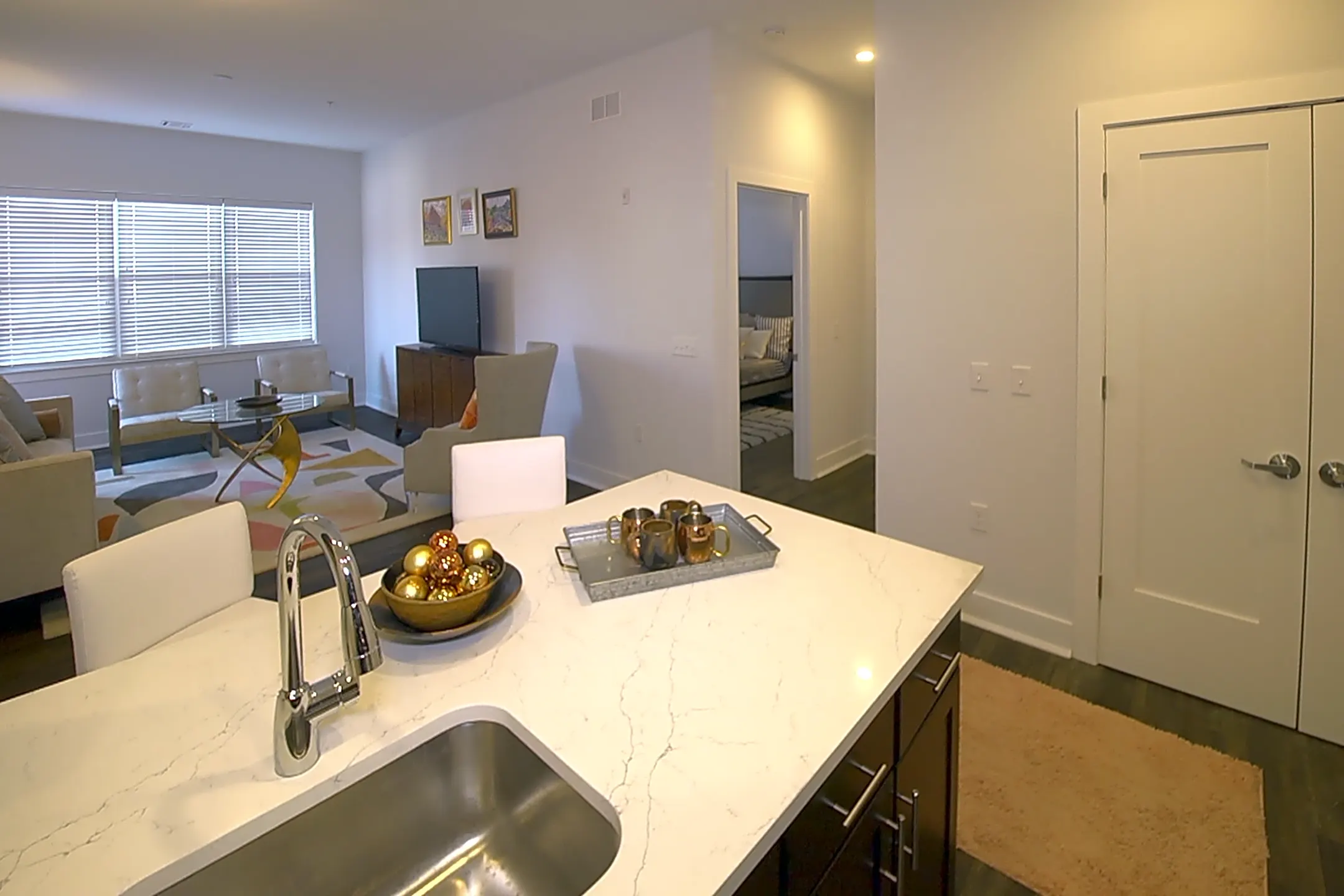 The Hub at Metuchen 658 Middlesex Ave Metuchen, NJ Apartments for