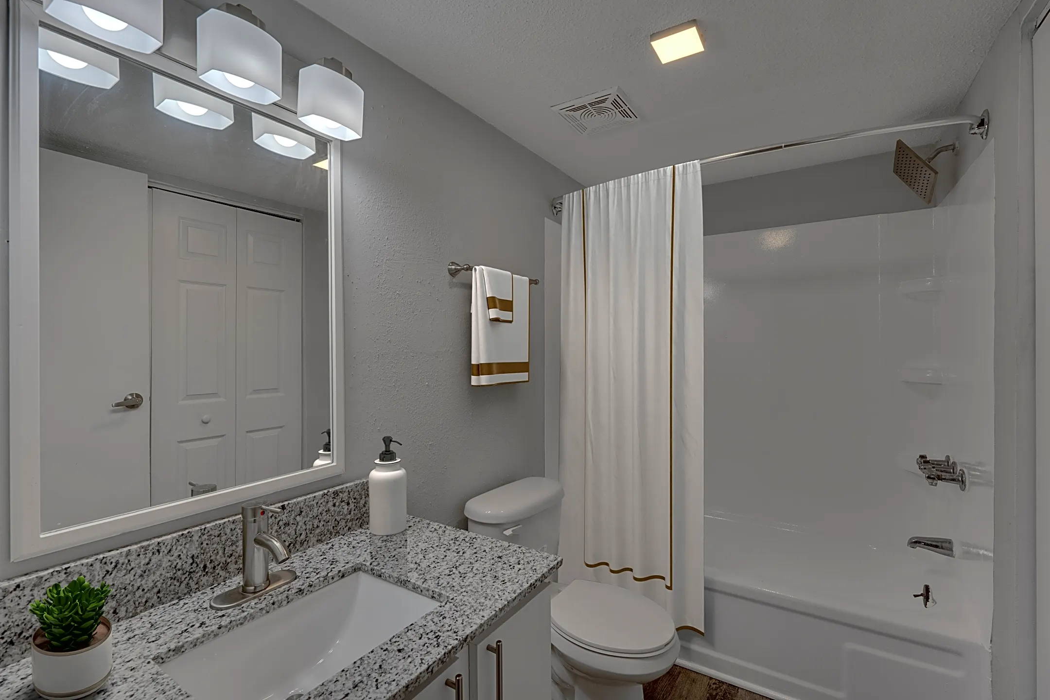 Bathroom - The Pointe Apartments - Burlington, NC