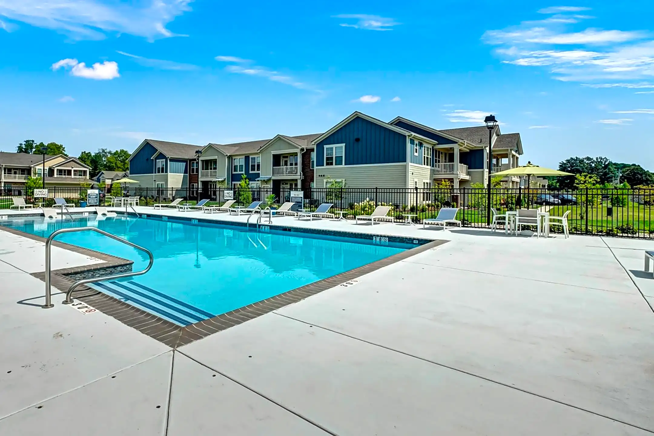 Springs at LaGrange Apartments Louisville, KY 40223