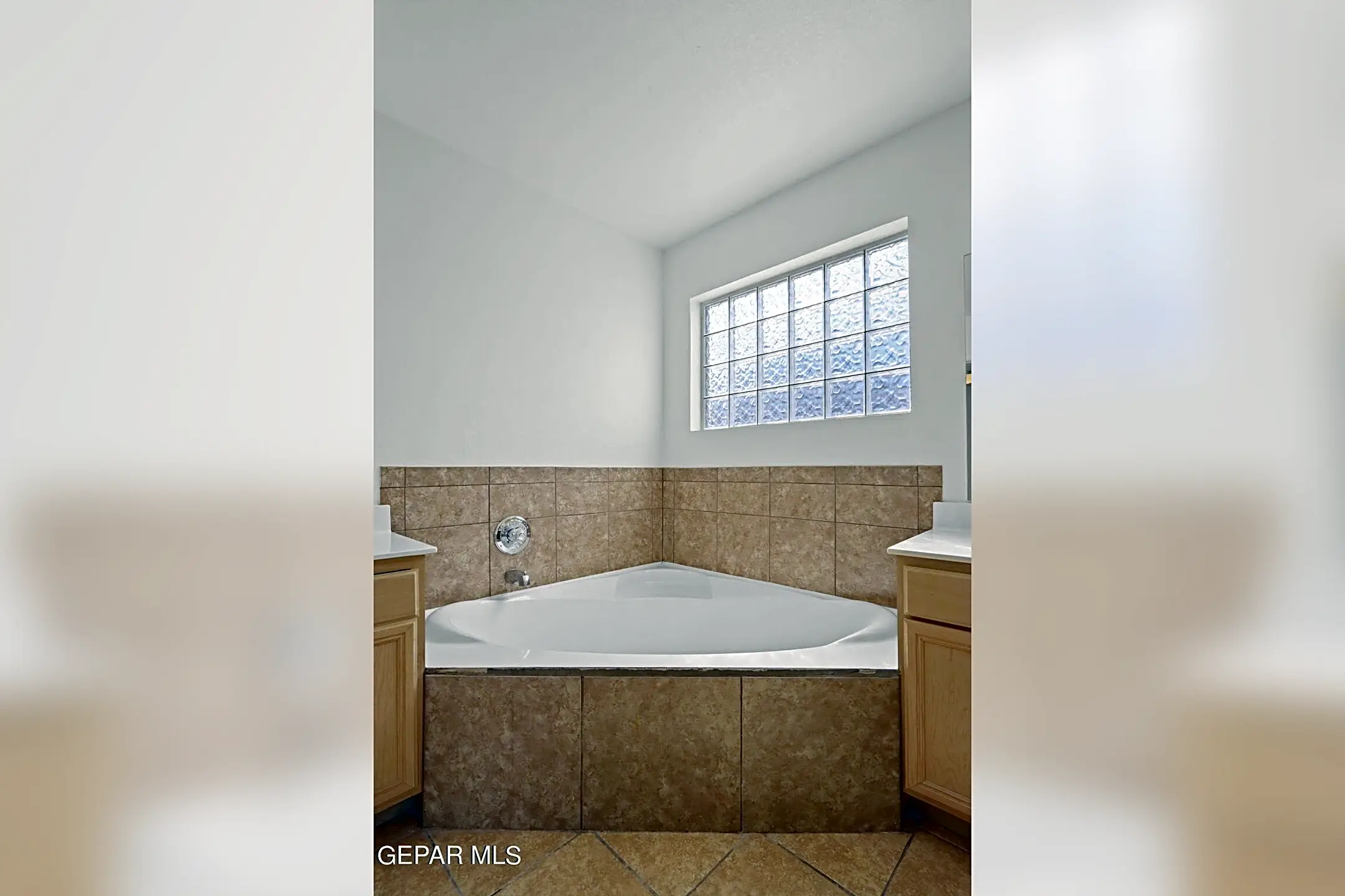 Bathroom - 5958 Katelyn Gray Cir - El Paso, TX