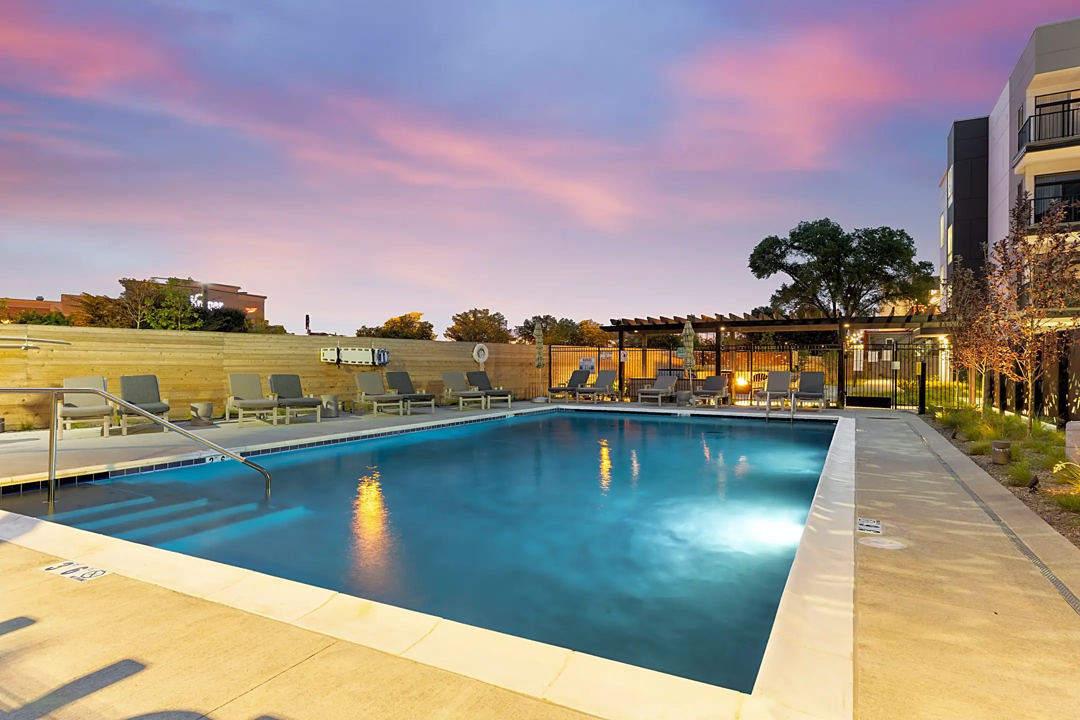 Notch at Nora Indianapolis, IN 46240