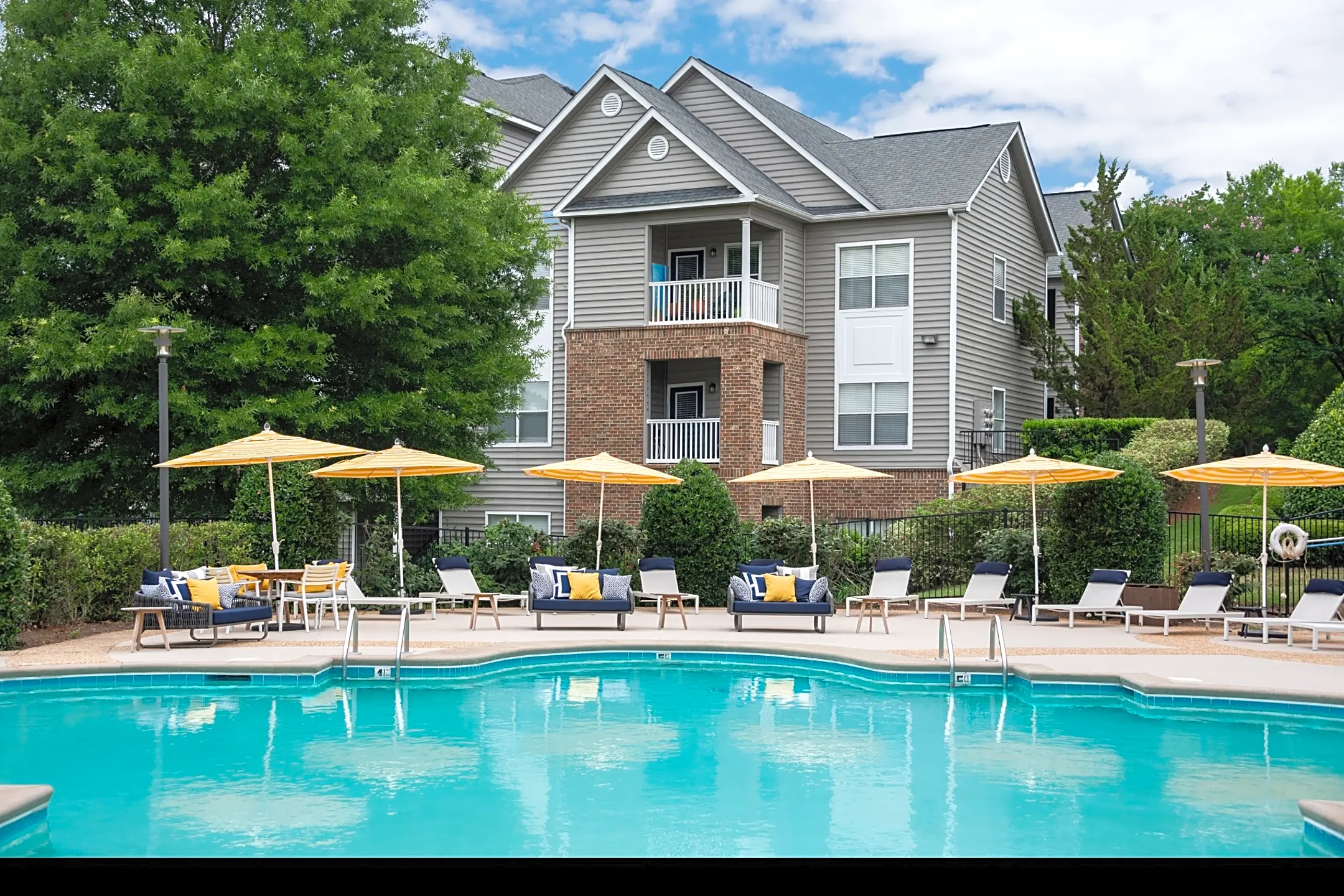 Citra Luxury Apartments - Charlotte, NC 28273