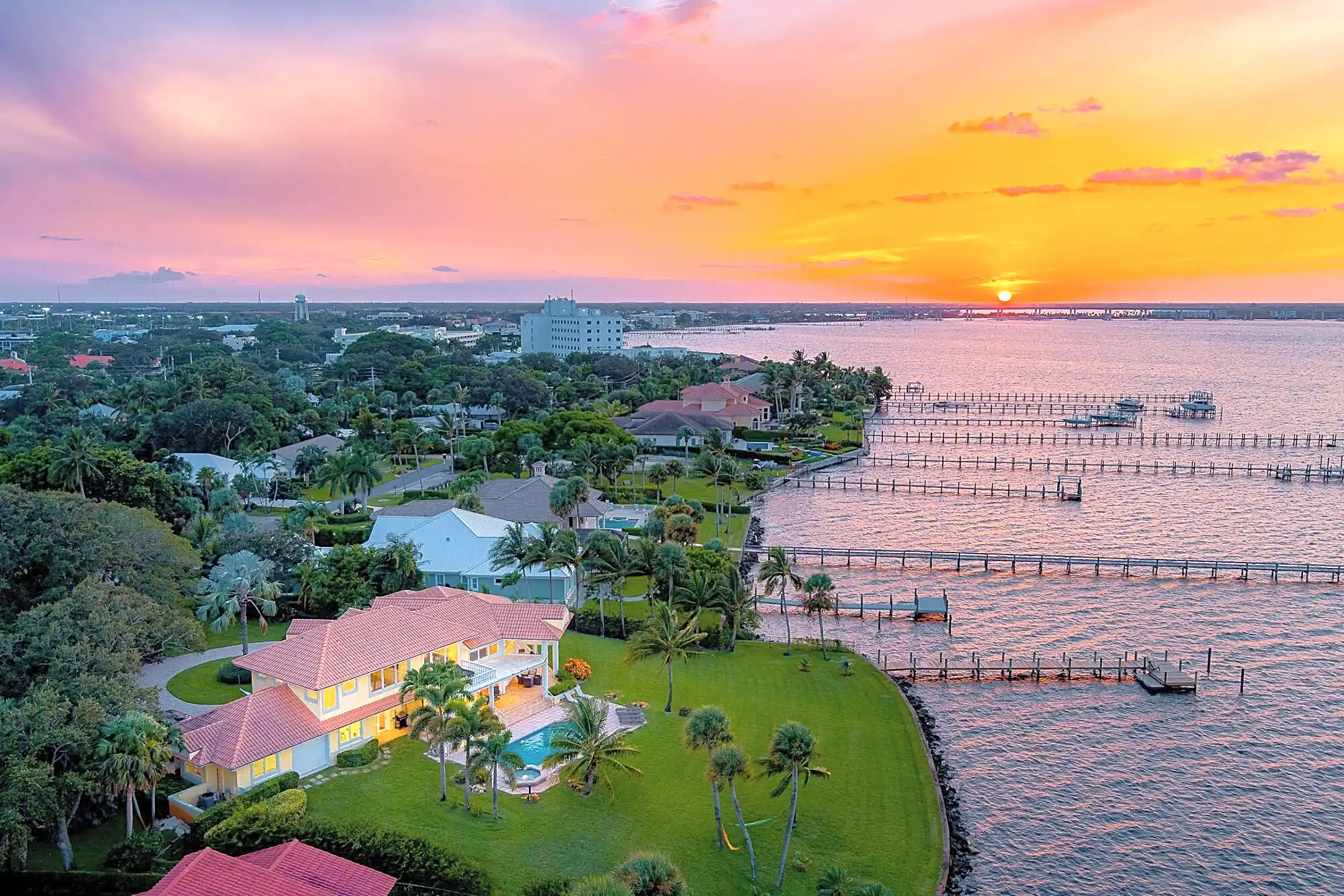 901 SE Riverside Dr Houses Stuart, FL 34994