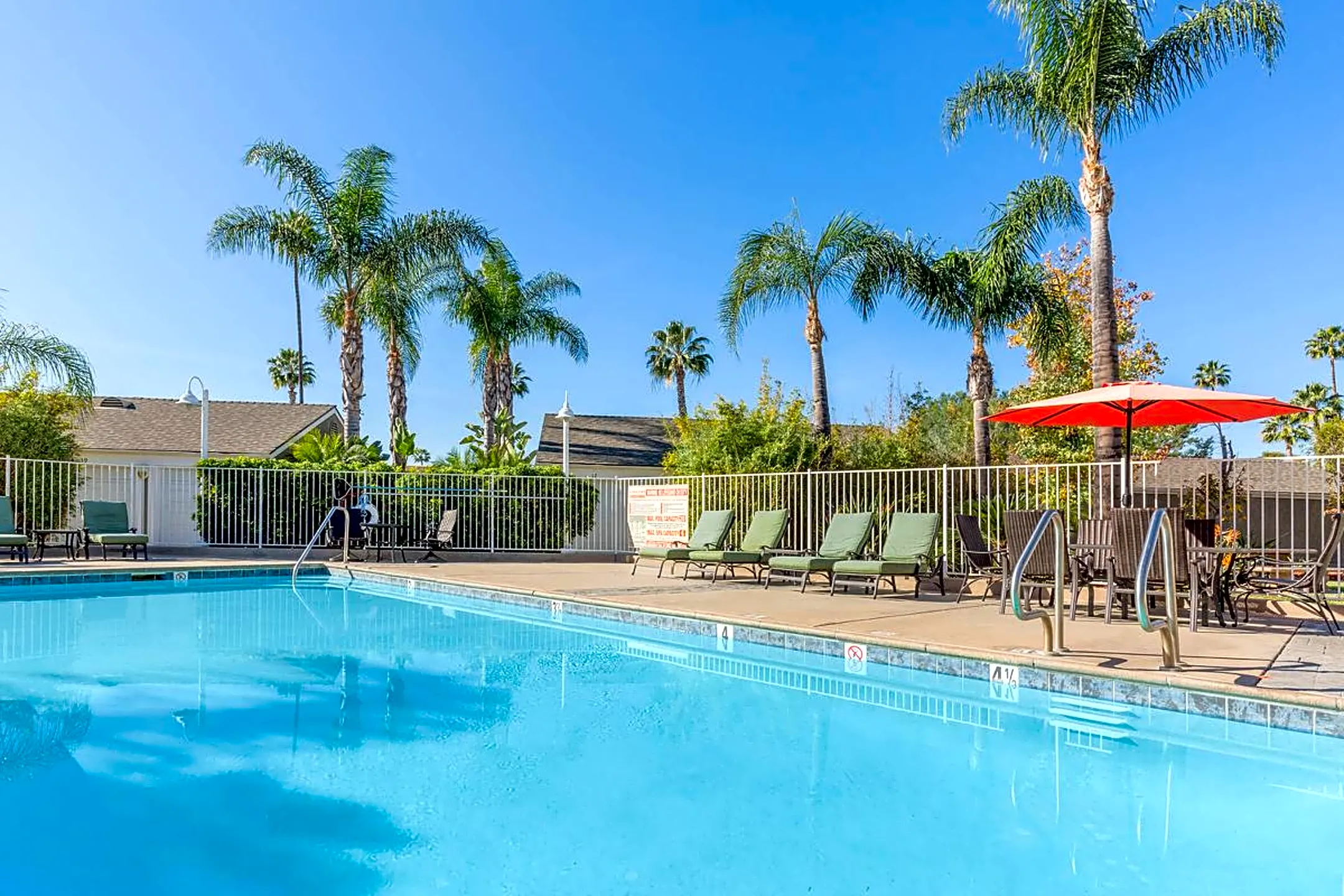 Citrus Court Apartments - Escondido, CA 92027