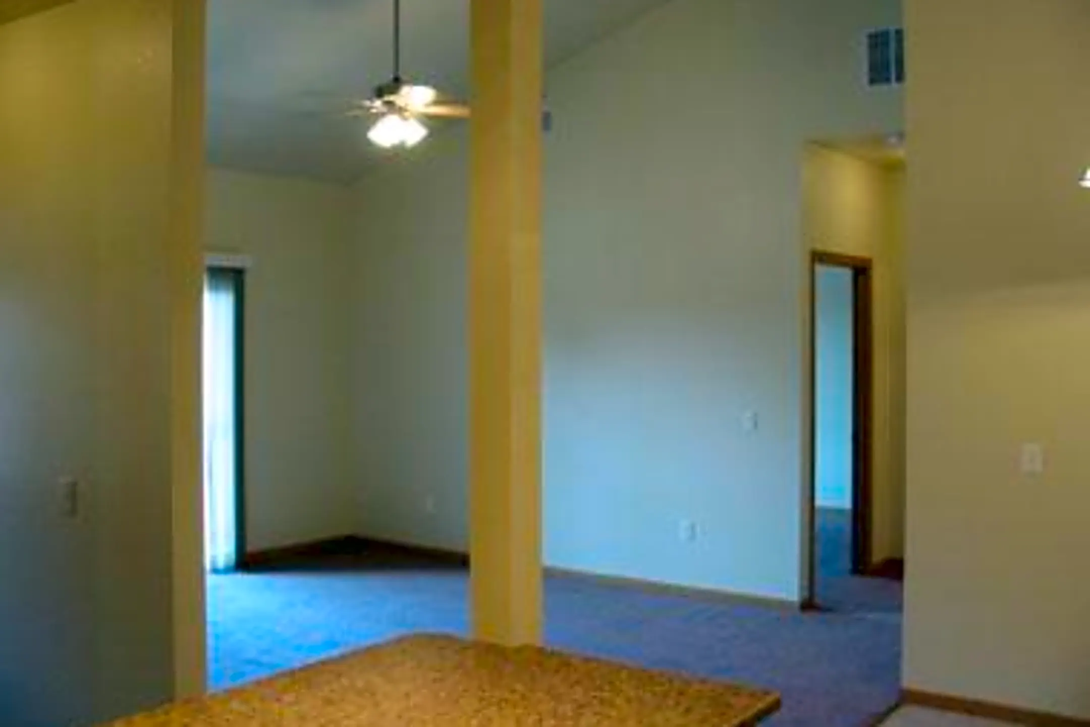 Andover Court Apartments 6507 Field Ave Whitehouse, OH Apartments