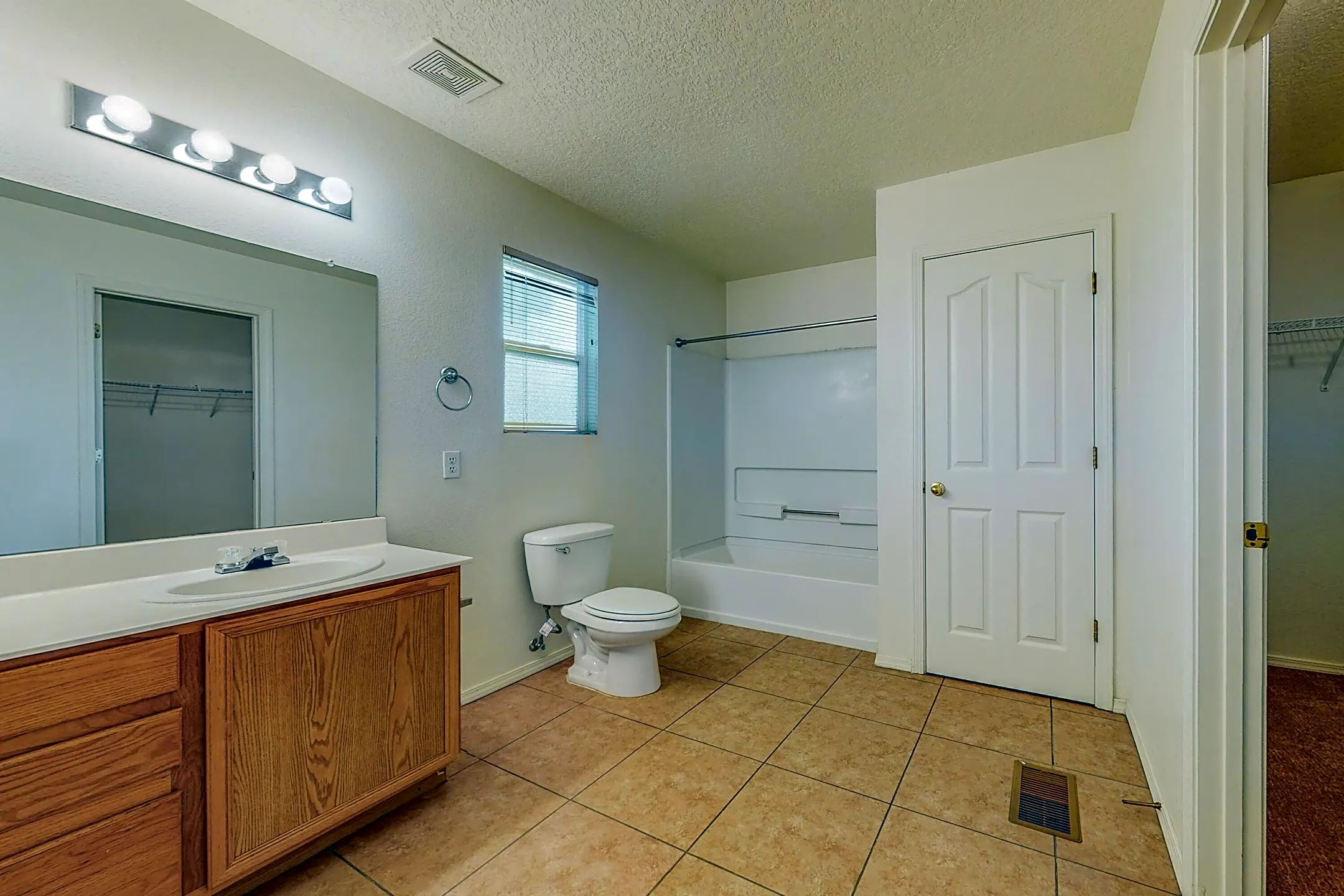 Bathroom - 6056 Malpais Park Ave NW - Albuquerque, NM
