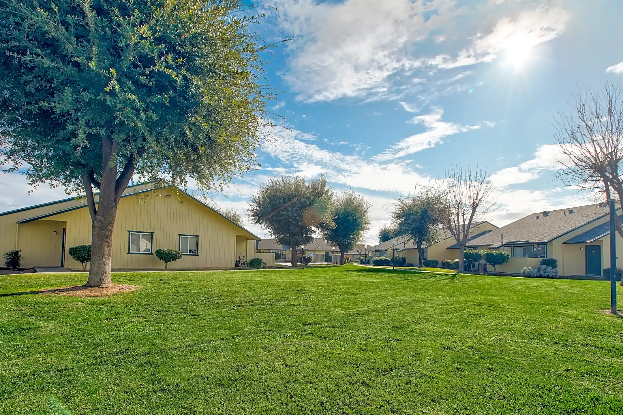 Ridgeview Apartments 400 W Forest Ave Coalinga, CA Apartments for