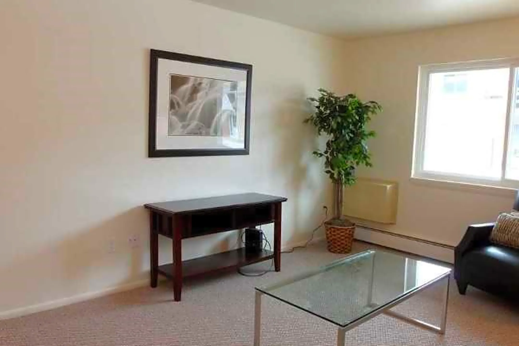 Rivers Edge Apartments 474 W Scott St Fond Du Lac, WI Apartments