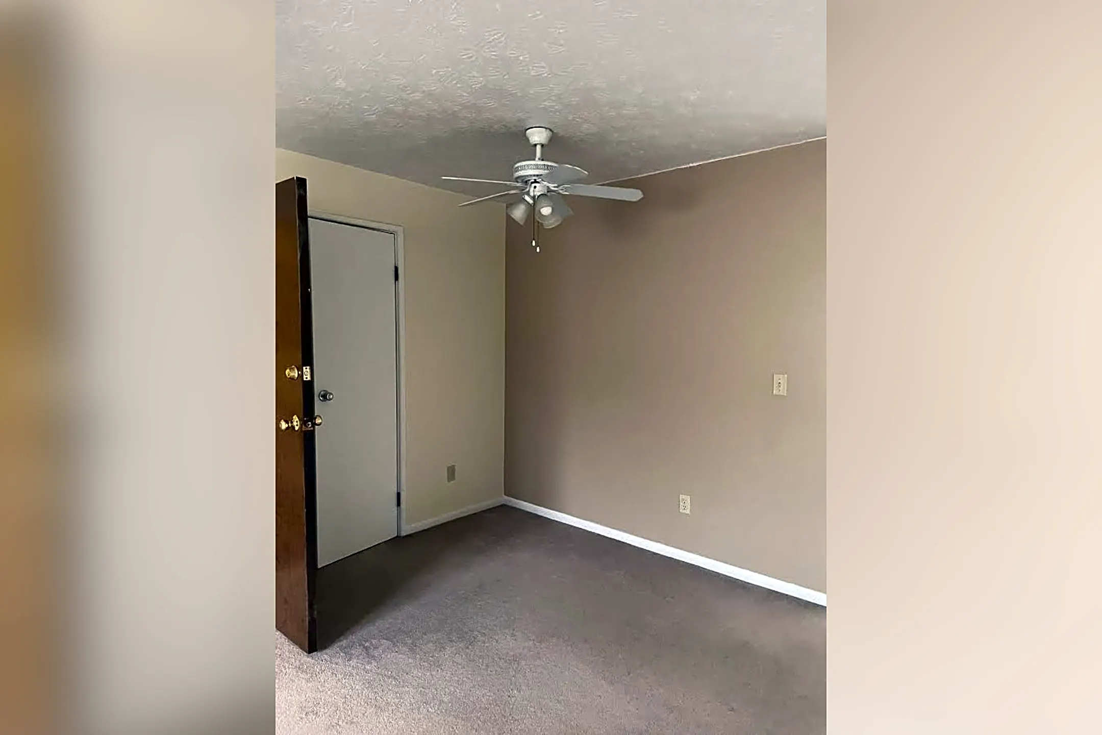 340 Maplewood Dr Houses Cortland, OH 44410