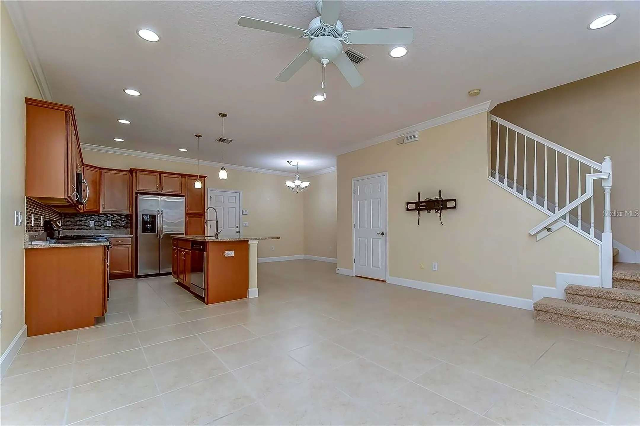 6114 Fishhawk Crossing Blvd Townhomes - Lithia, FL 33547