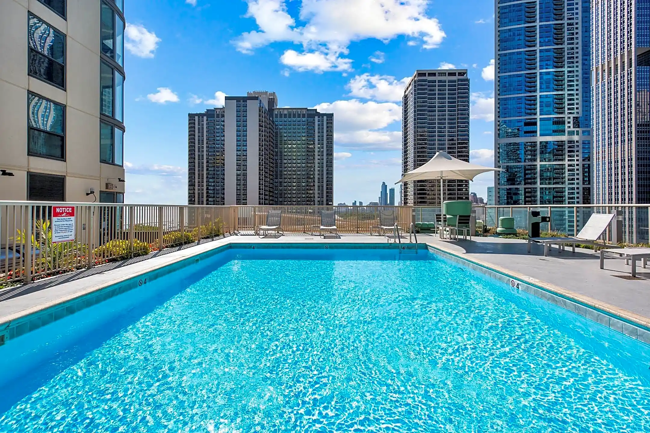 Pool - 207 N Harbor Dr - Chicago, IL