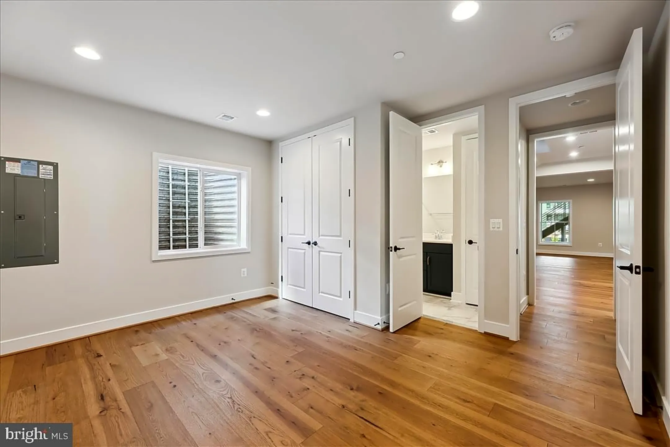 Bedroom - 6819 Isabella St - Bethesda, MD