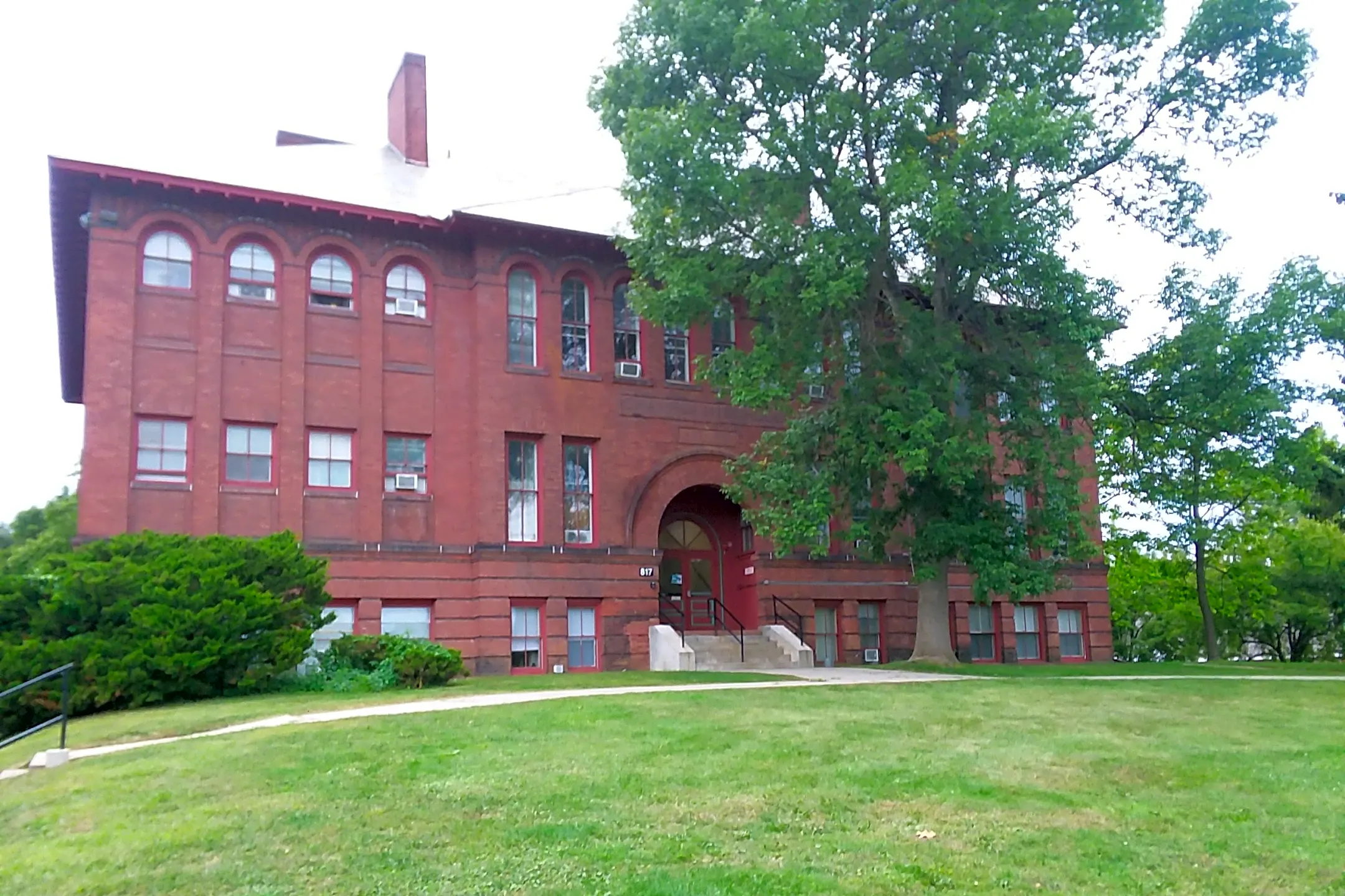 Champlain School Apartments Apartments Burlington, VT 05401