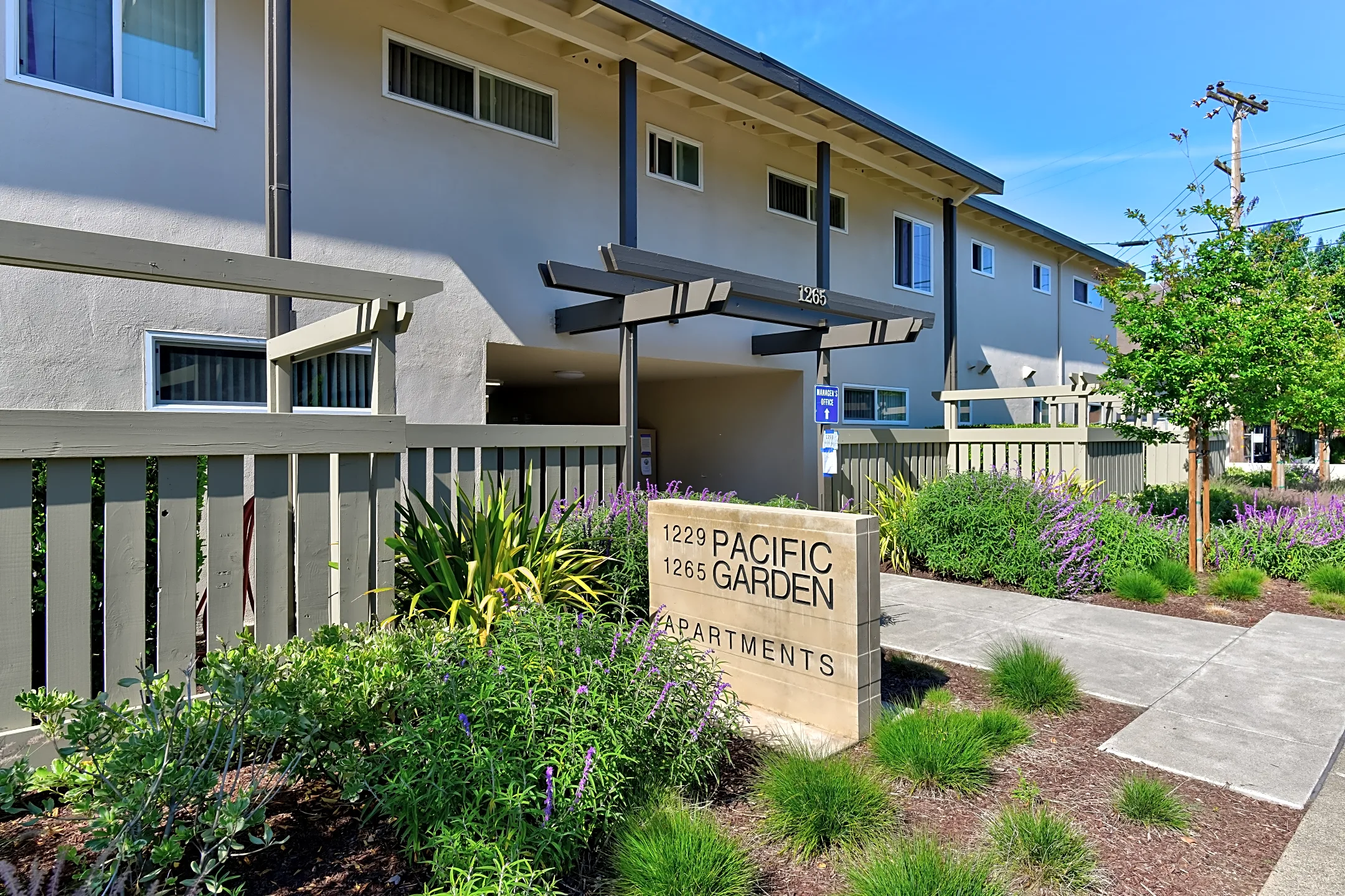 Pacific Garden Apartments - Santa Rosa, CA 95404