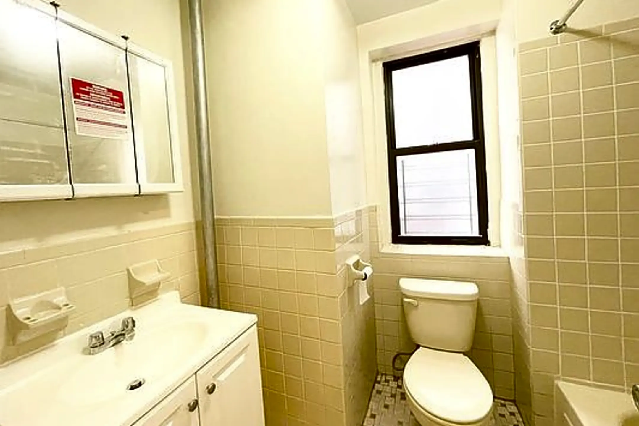 Bathroom - 3820 Waldo Ave - Bronx, NY