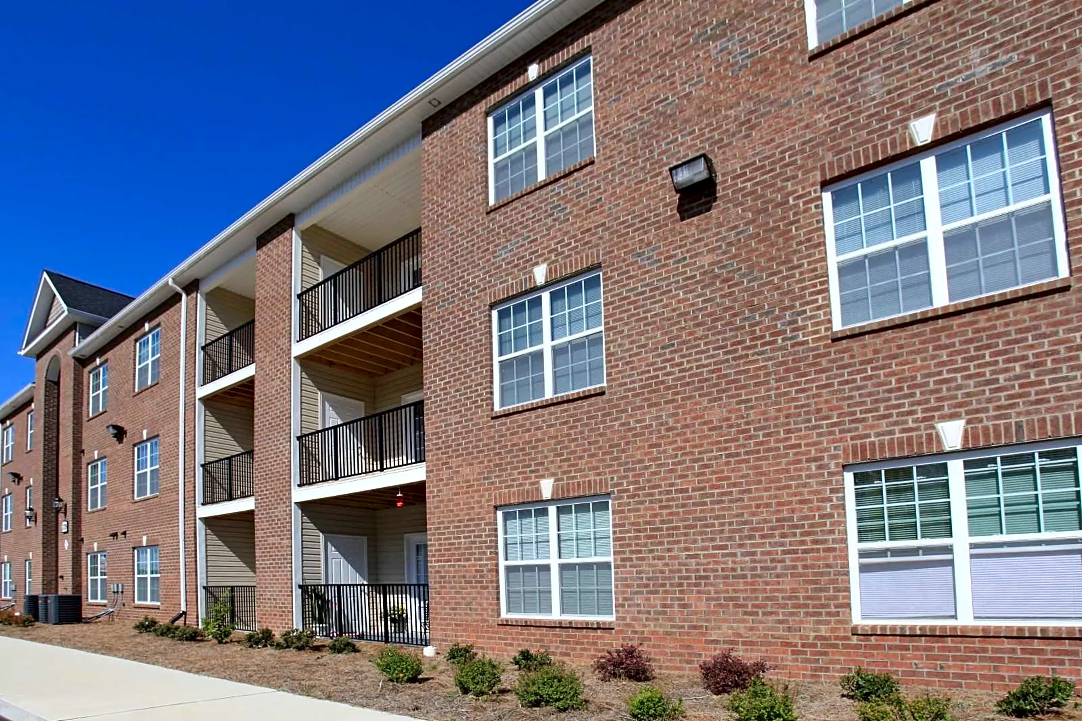 Building - Kirkwood Place Apartments - Burlington, NC