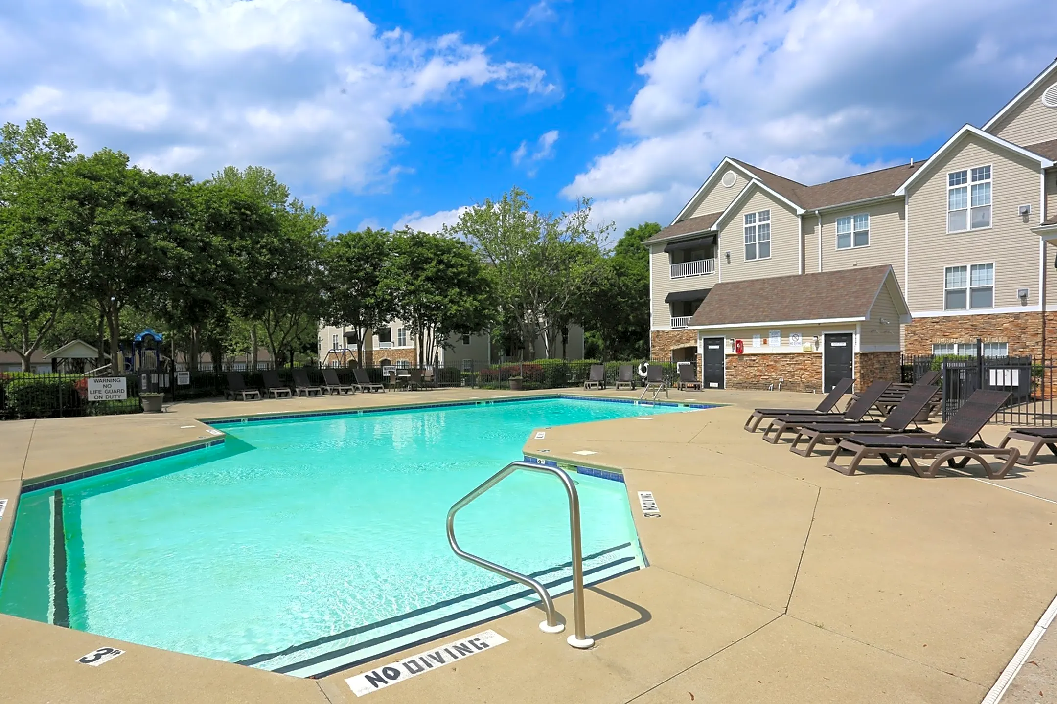 Allerton Place Apartment Homes - 3201 Allerton Cir | Greensboro, NC ...