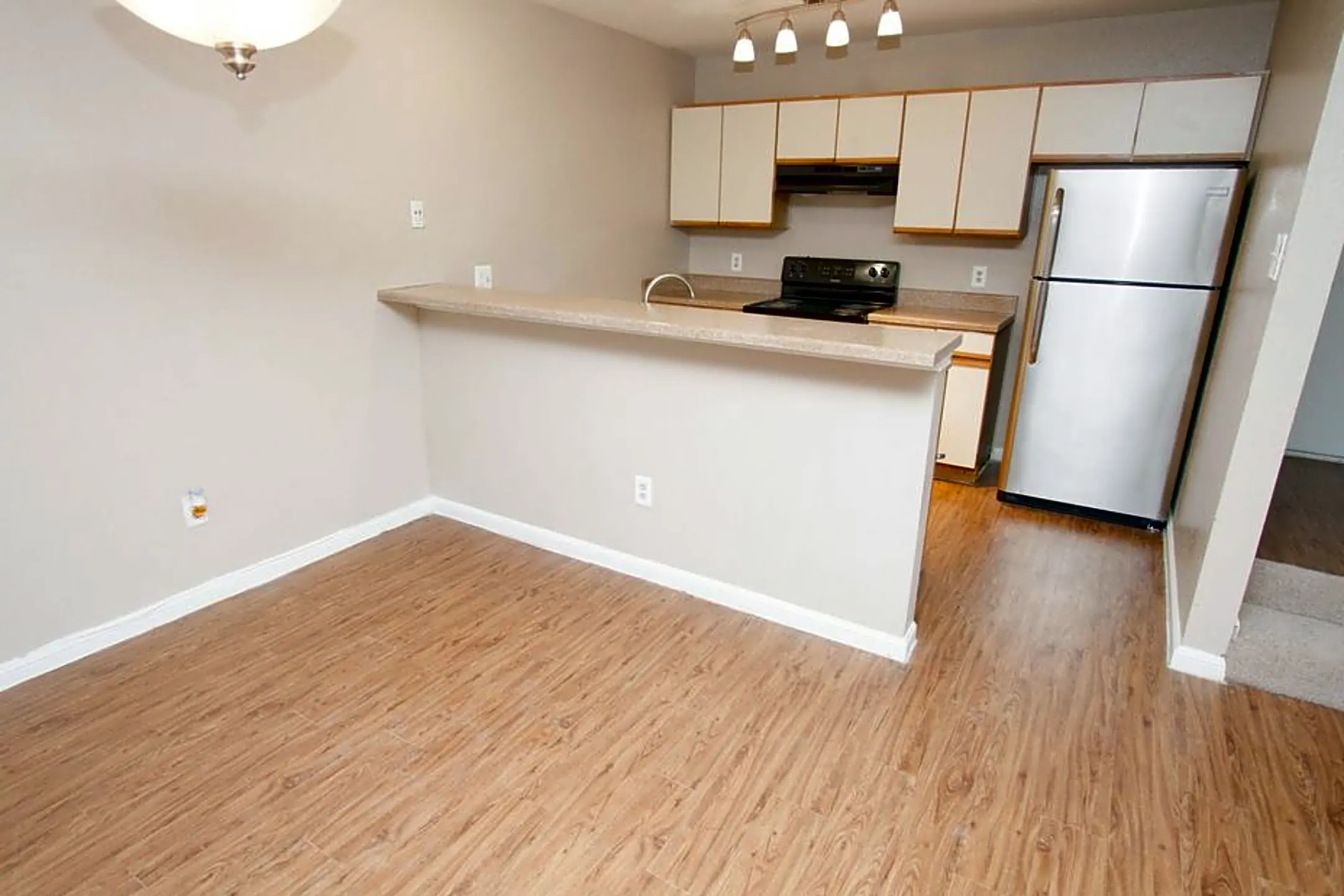 Kitchen - The Townhomes on Three - Webster, TX