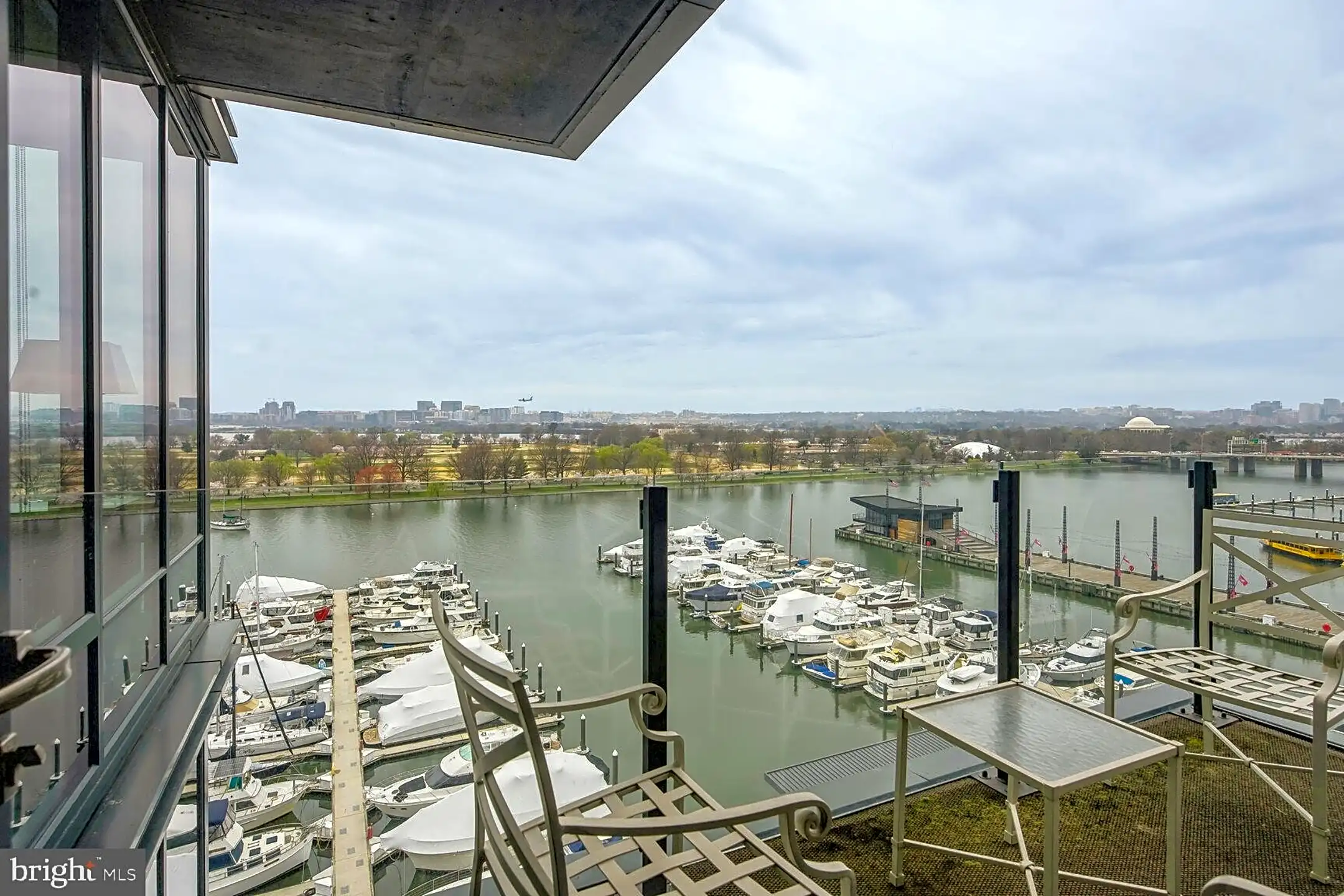 45 Sutton Square SW #908 - Washington, DC
