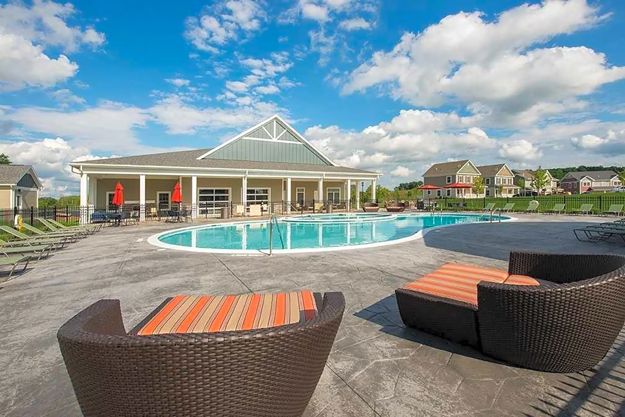 Pool - The Lodge Student Housing - West Henrietta, NY
