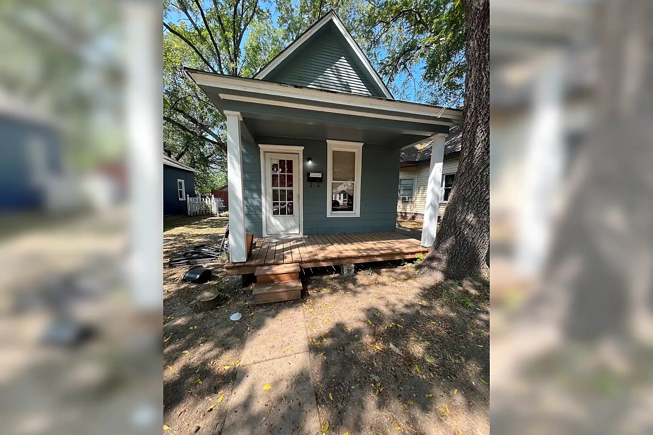 Patio / Deck - 219 N Elizabeth St - Wichita, KS