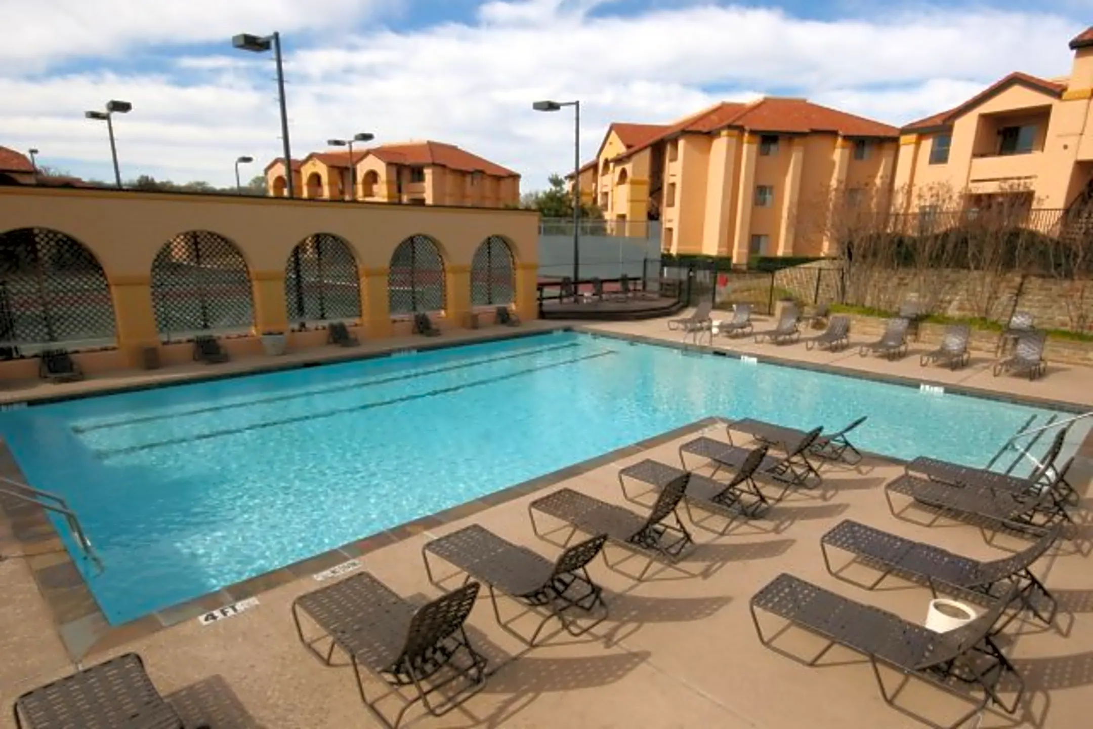 Crest Oasis Euless, TX 76040