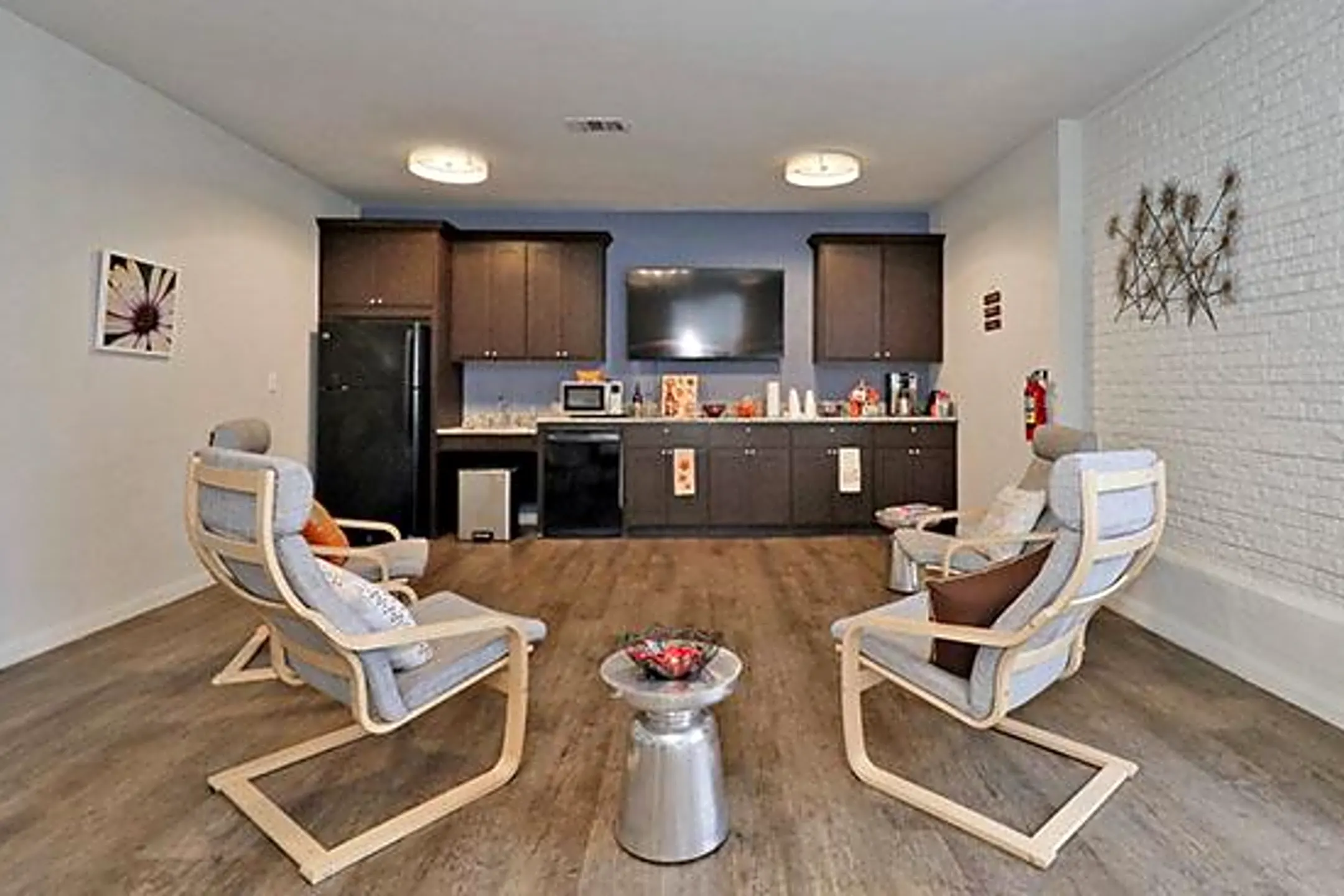 5827 Blackwell St Apartments Dallas, TX 75231