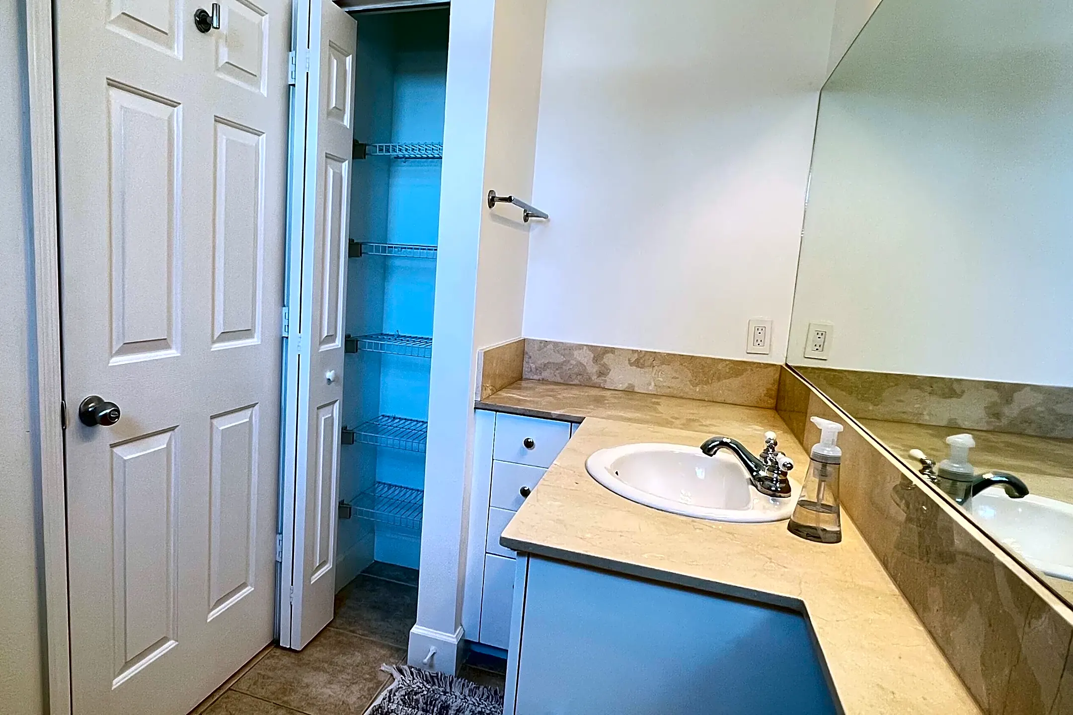 Bathroom - 306 Moorings Dr - Lantana, FL