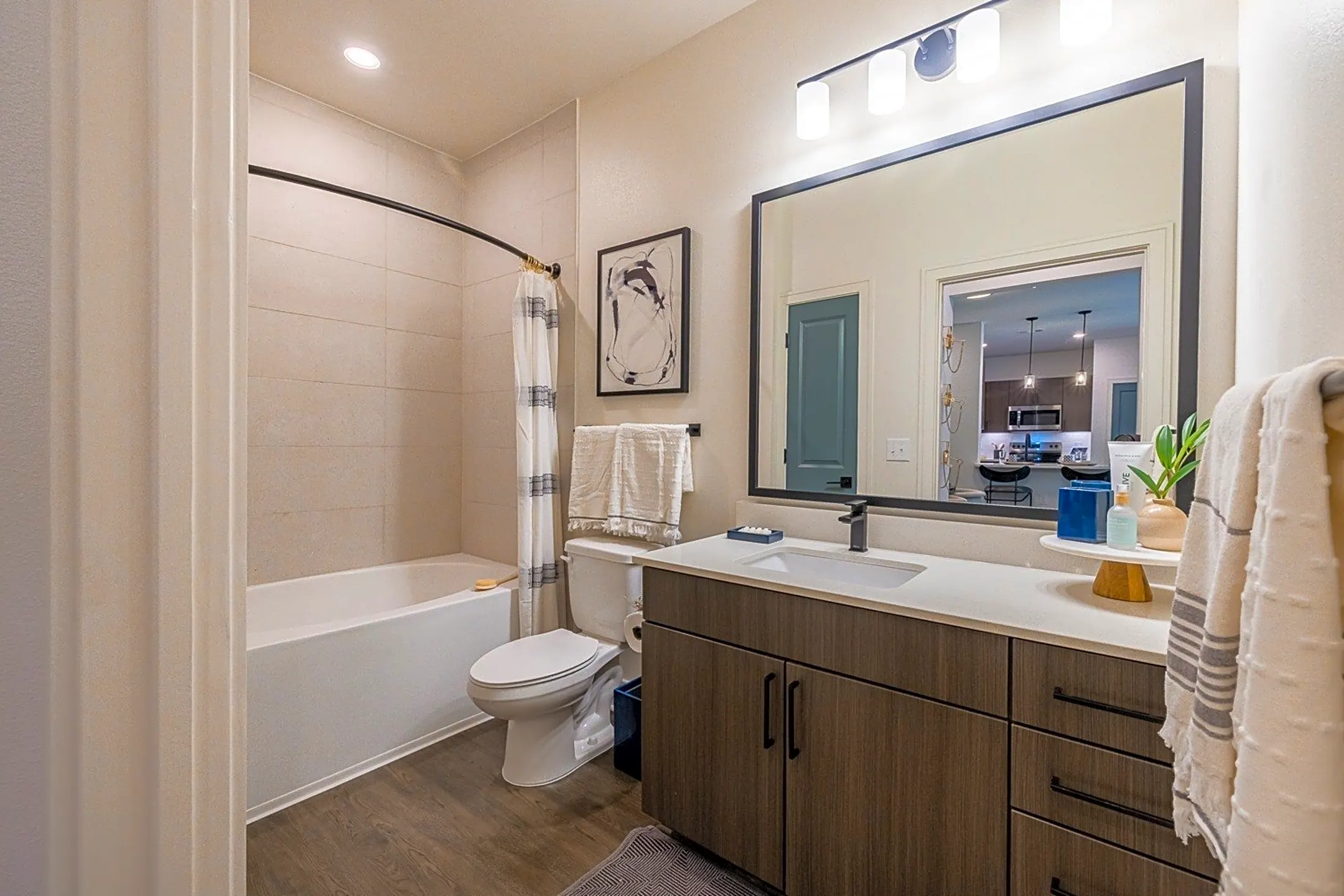 Forena Revelstoke 950 Spanish Needle Trail Fort Worth, TX