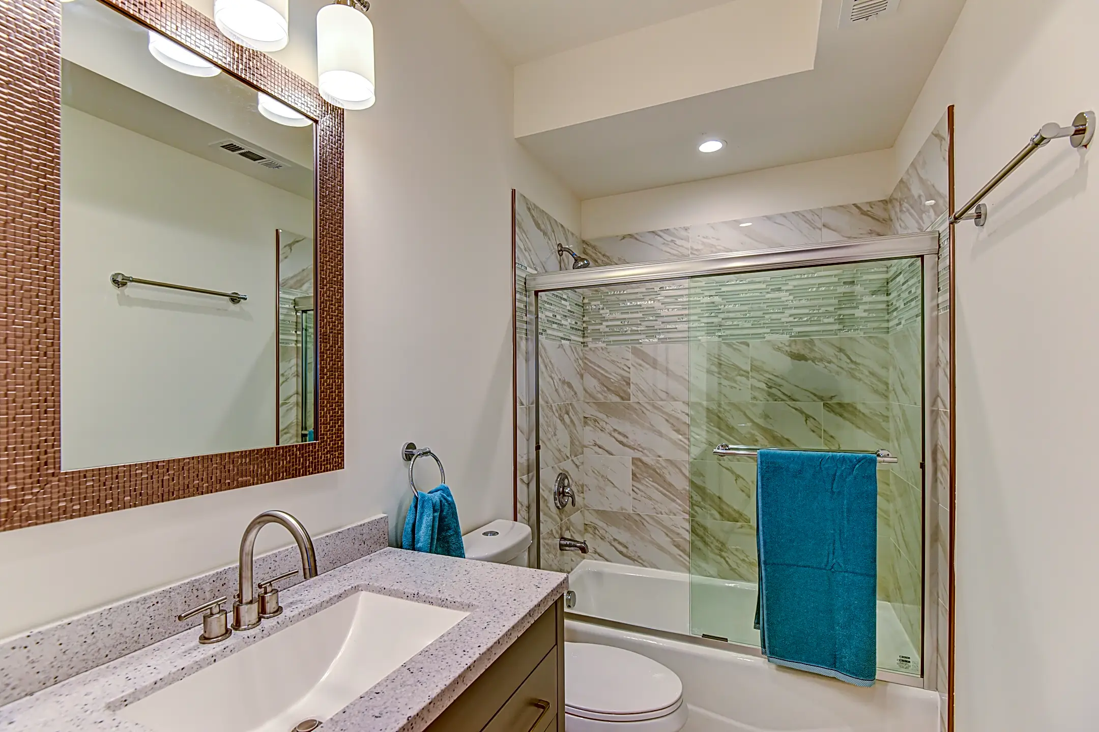 The Legacy Apartments Plainfield, IL 60585