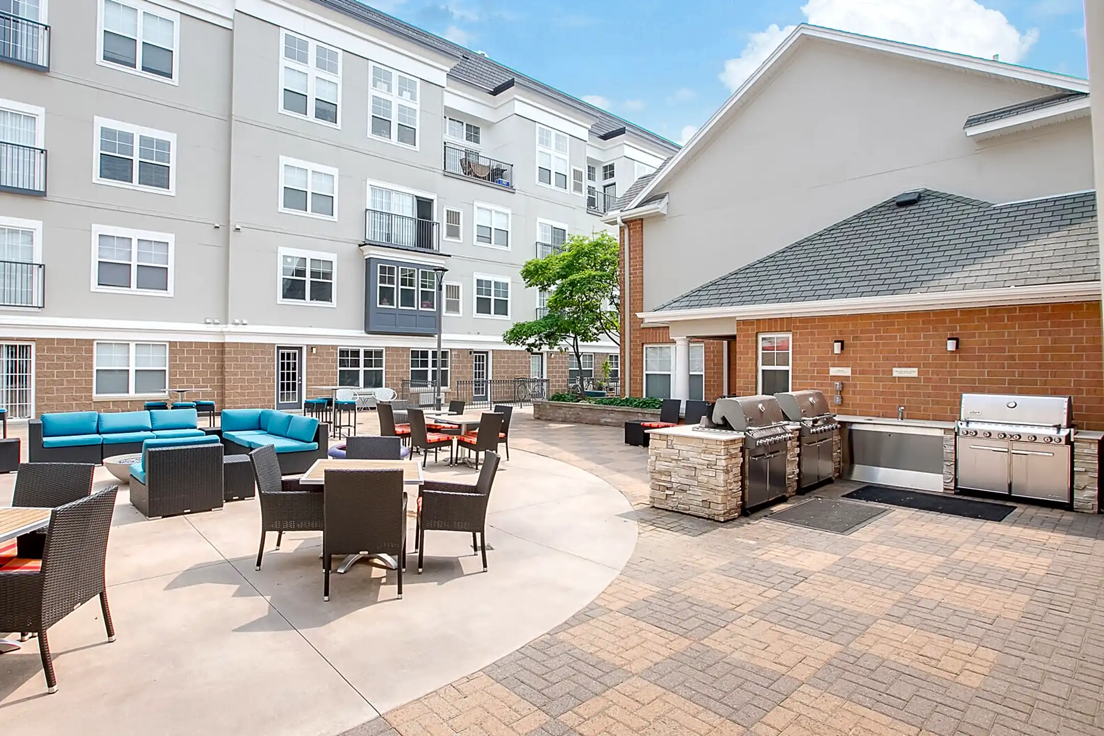 Loring Park Apartments 1300 Yale Pl Minneapolis, MN Apartments for