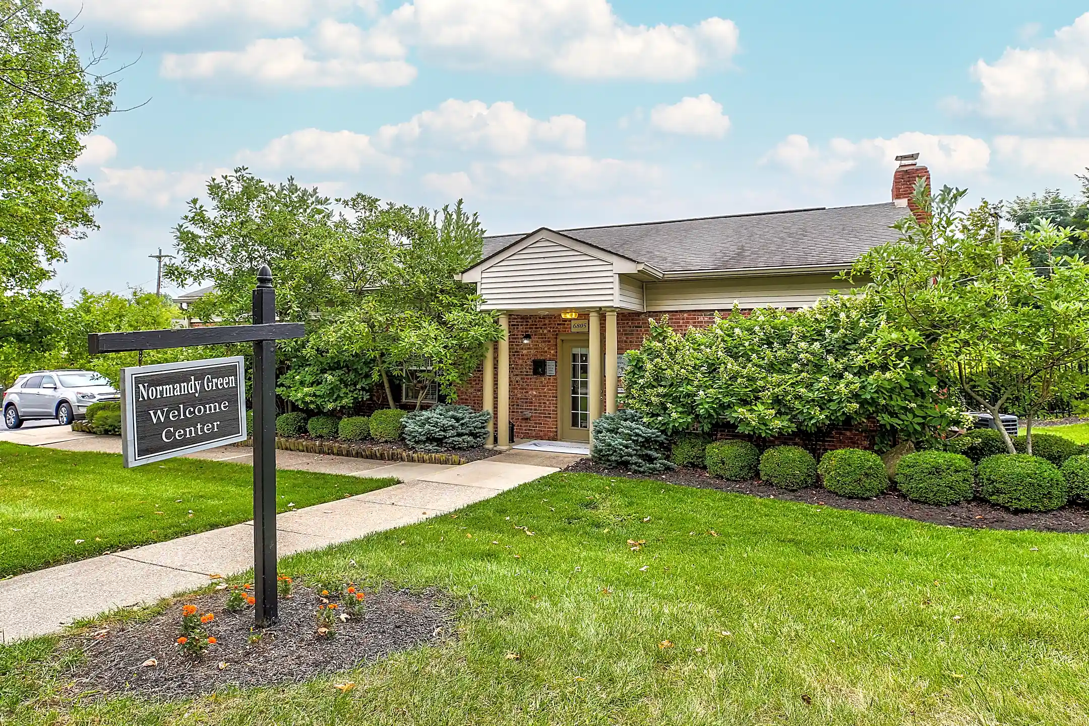 Normandy Green Apartments & Townhouses 6805 Sebree Dr Florence, KY