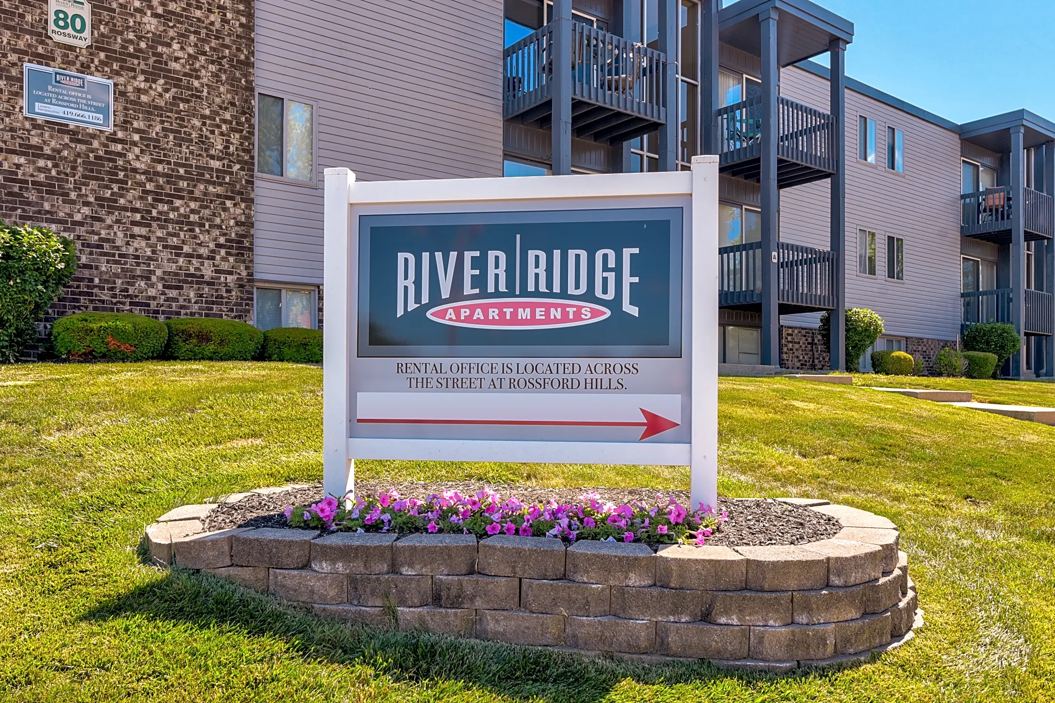 River Ridge Apartments 80 Rossway Ave Rossford, OH Apartments for