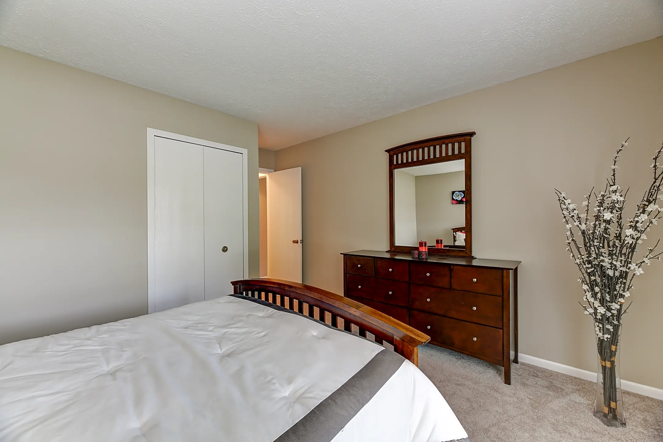 Hunters Hollow Strongsville, OH 44149