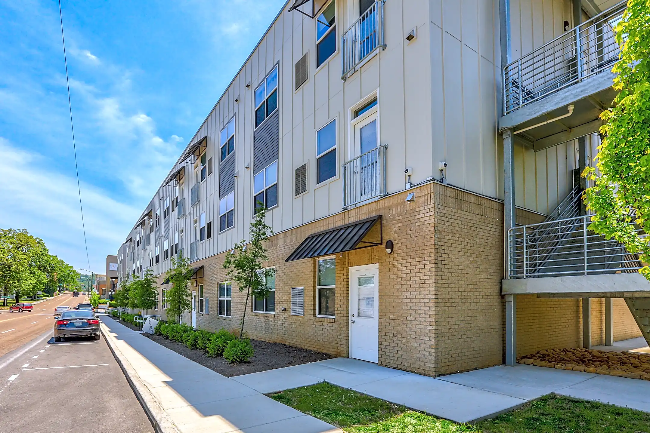 The Mai Bell 1728 Bailey Avenue Chattanooga, TN Apartments for Rent