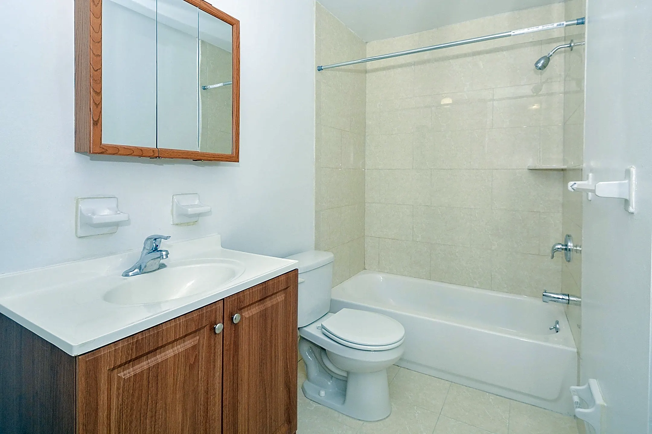 Hillcrest Apartments Lansdowne, PA 19050