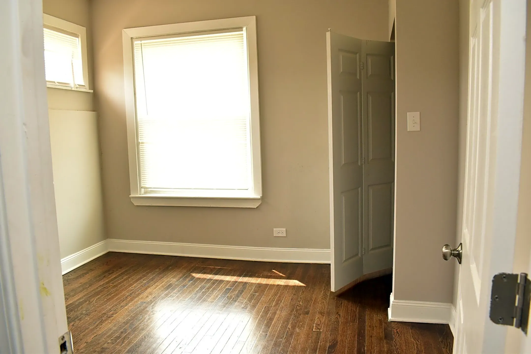 Bedroom - 11022 S Vernon Ave #2W - Chicago, IL