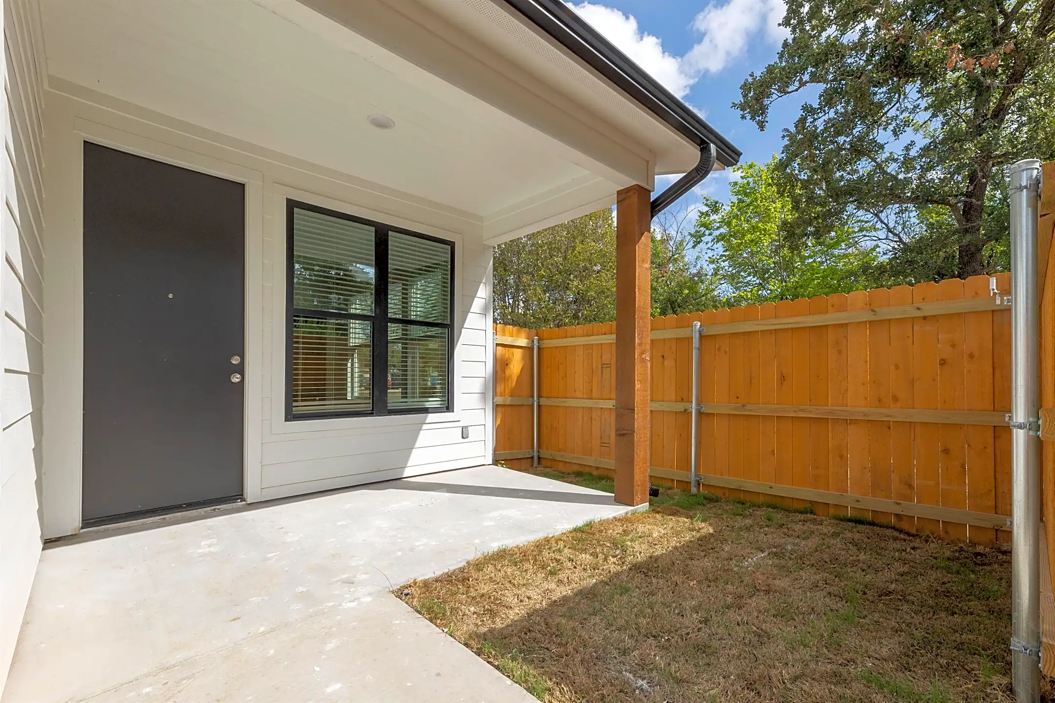 Patio / Deck - 214 Lynn Dr - Bryan, TX