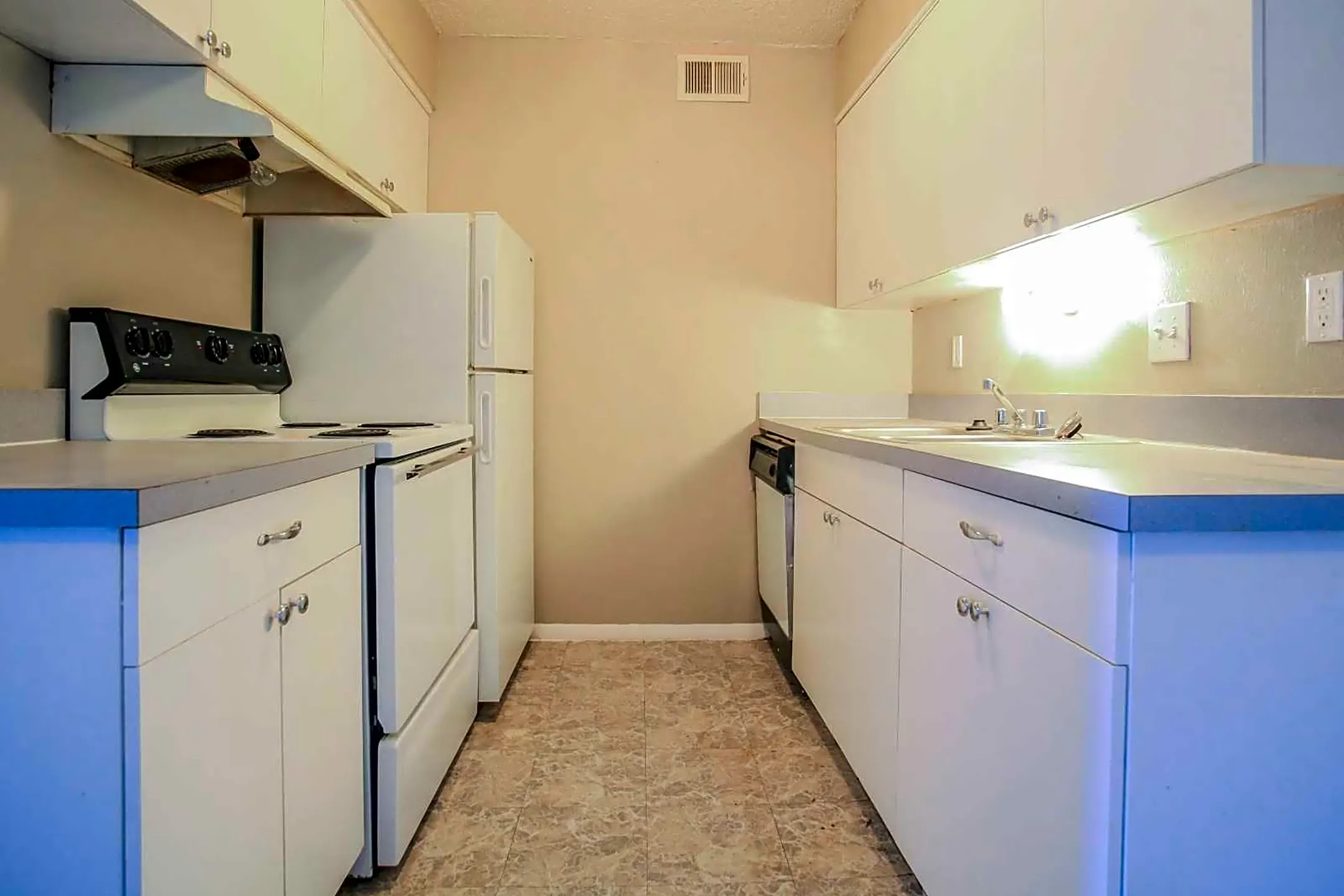 Kitchen - Riverchase - Oklahoma City, OK