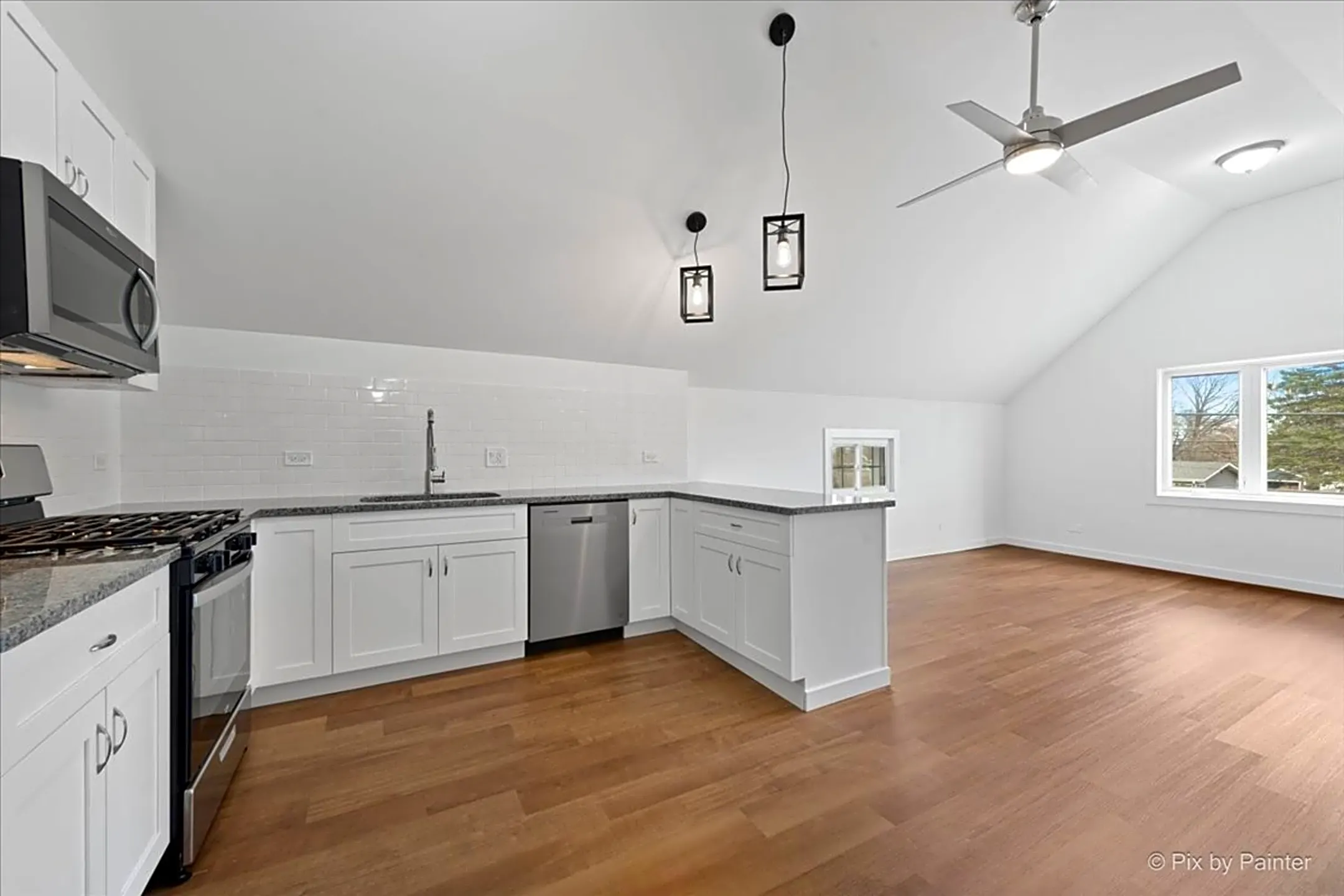 544 N Hainesville Rd 2 Round Lake Beach, IL Apartments for Rent Rent.