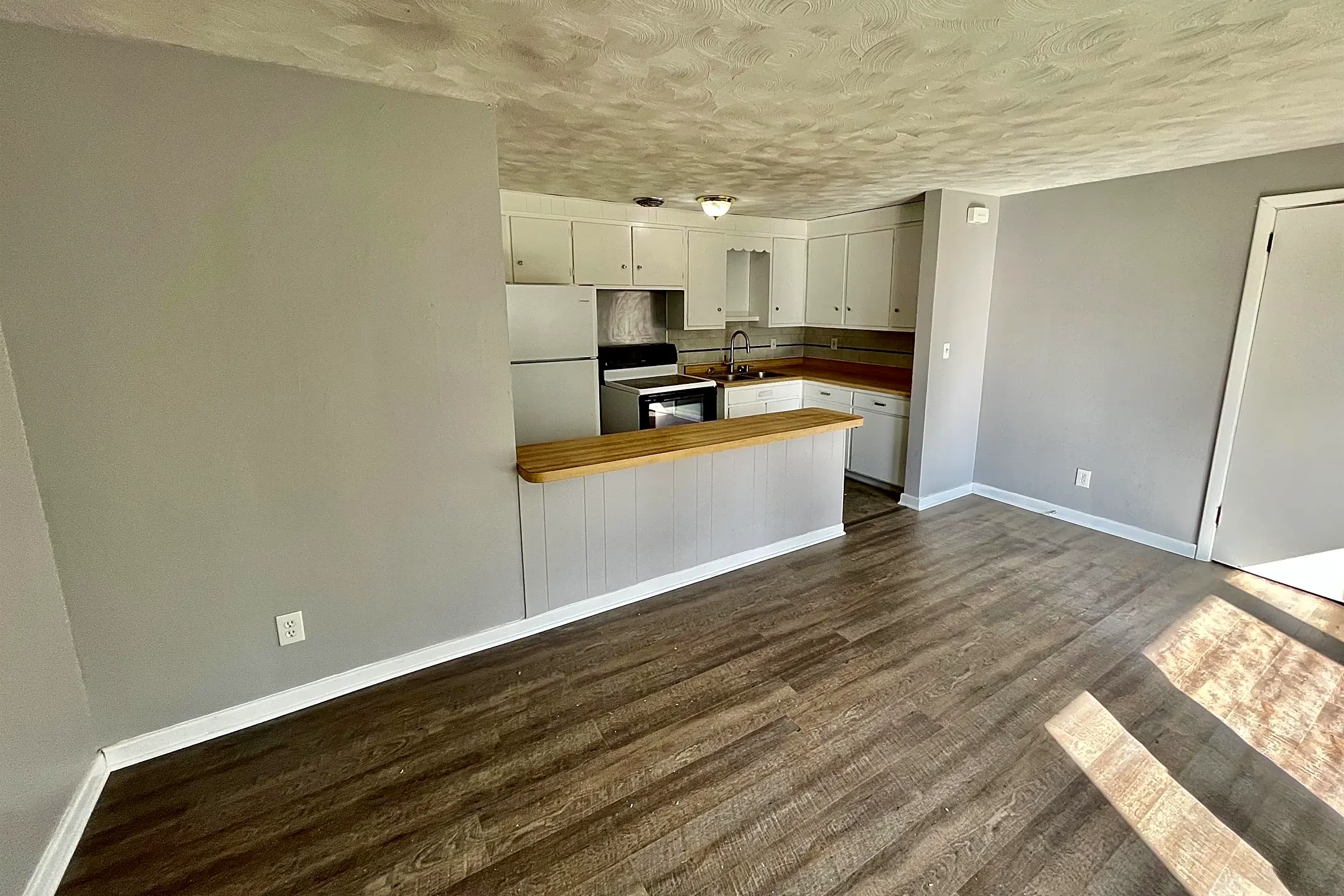 257 Witmer Rd 257 Witmer Rd unit 4 North Tonawanda, NY Apartments