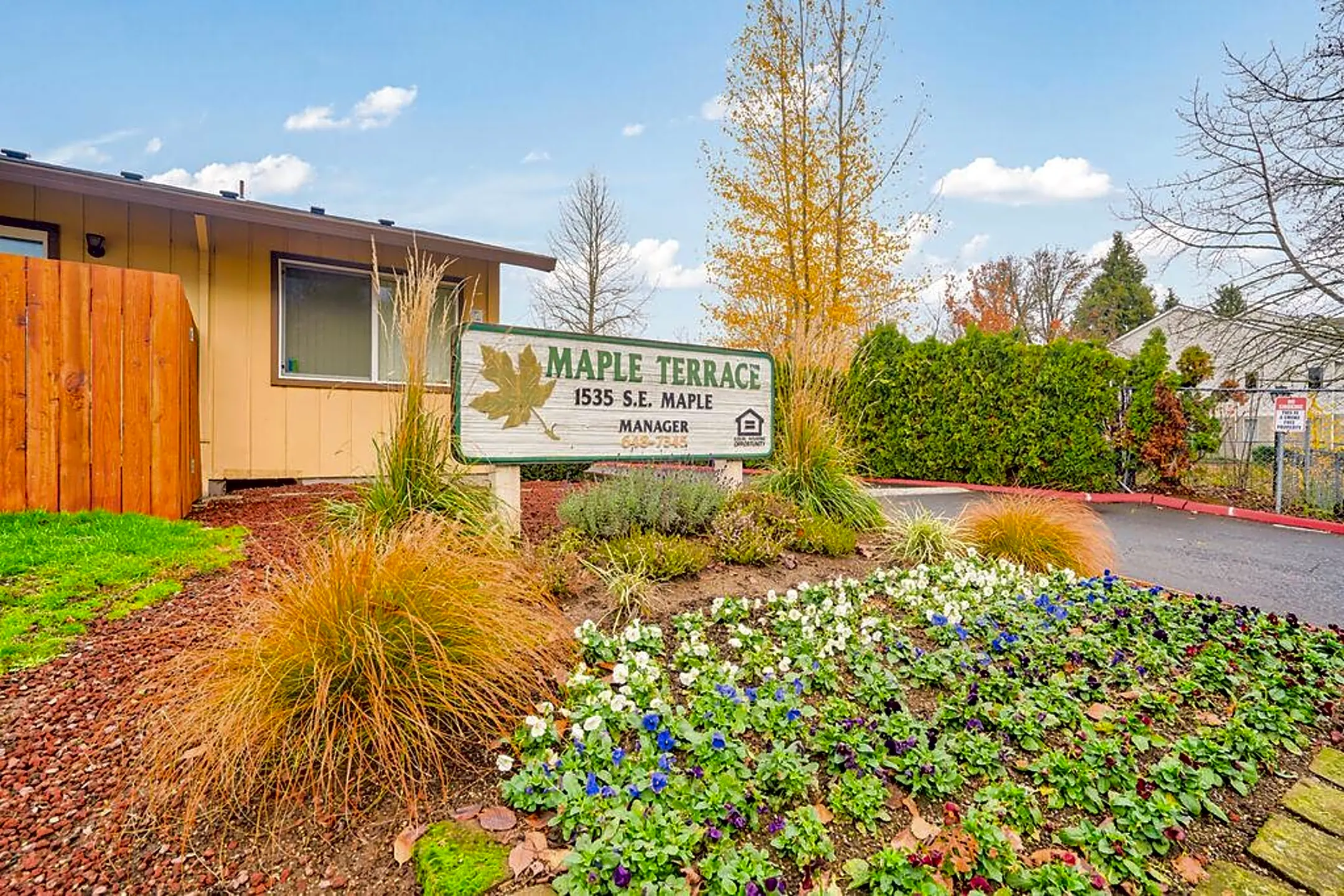 Maple Terrace Apartments Hillsboro Oregon