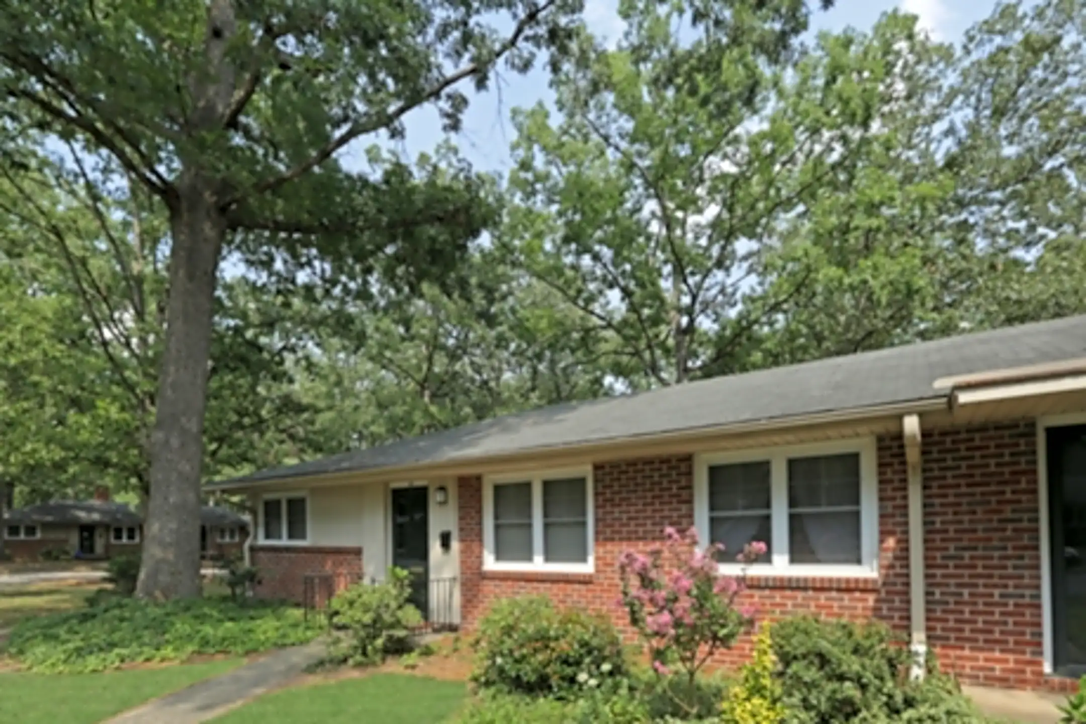 Glen Lennox Apartments 5 Hamilton Rd Chapel Hill, NC Apartments for