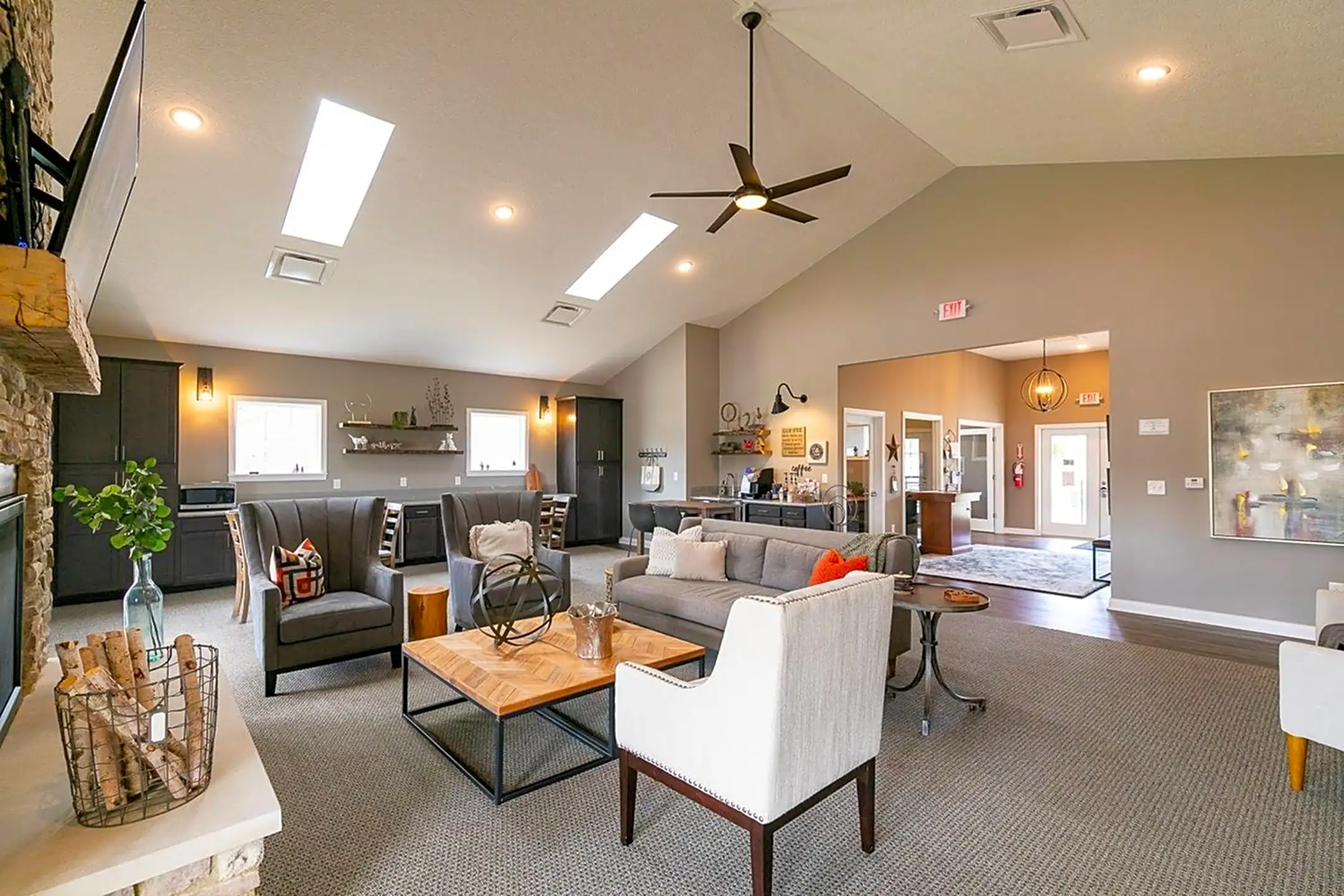 The Residences at Heritage Town Center 100 Town Center Loop