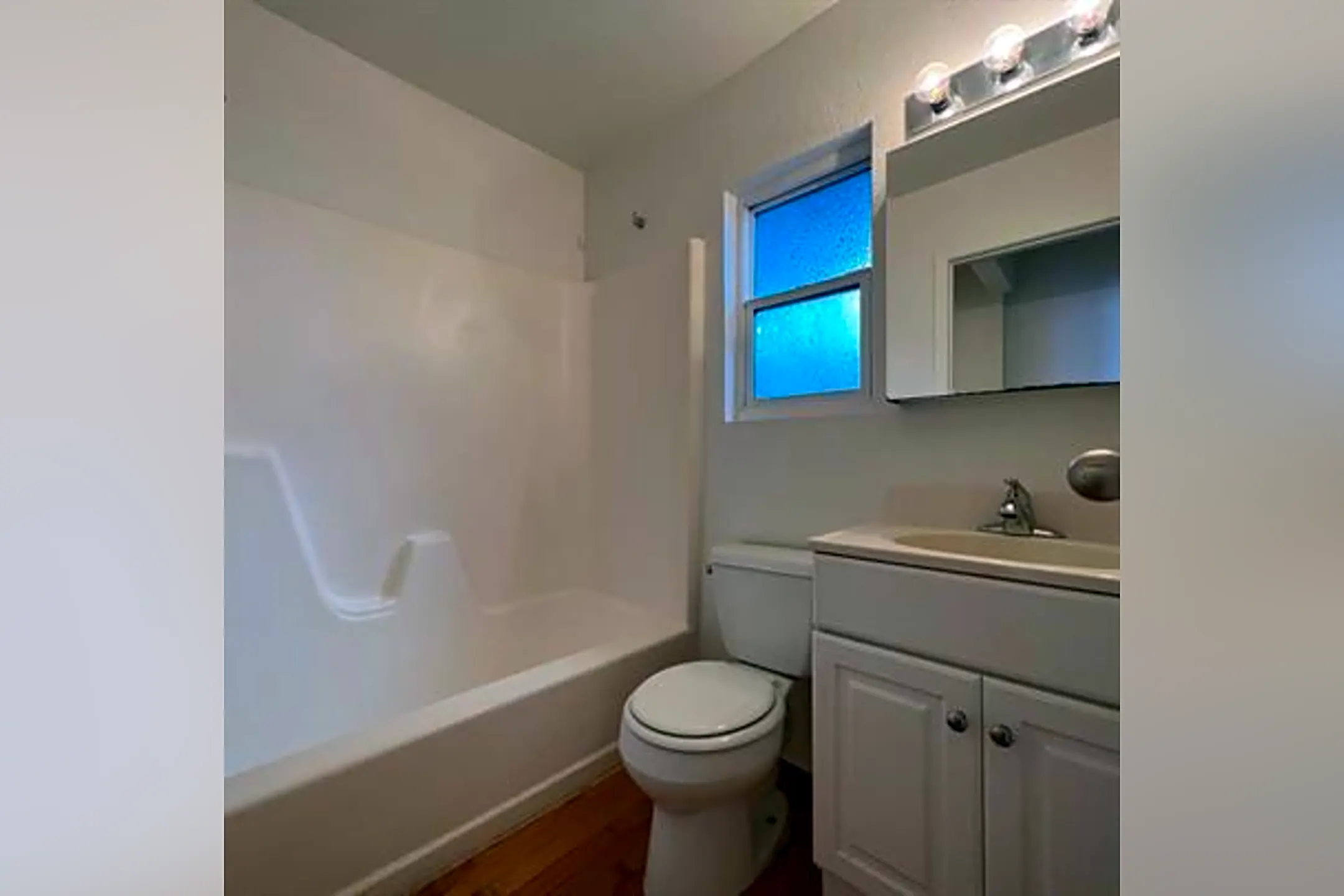 Bathroom - 492 Clipper St - San Francisco, CA