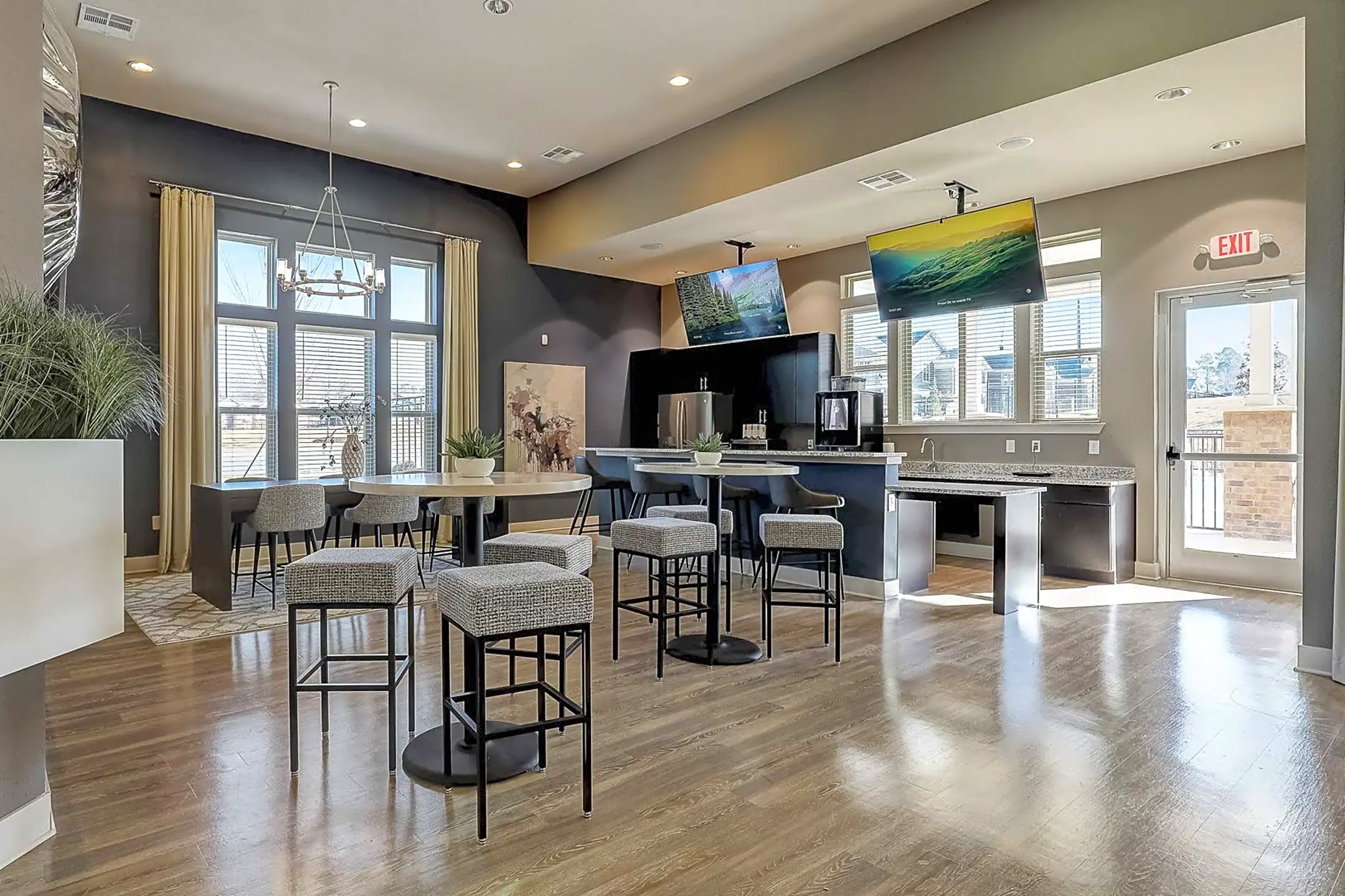 Springs at Newnan 2019 Newnan Crossing Bypass Newnan, GA Apartments