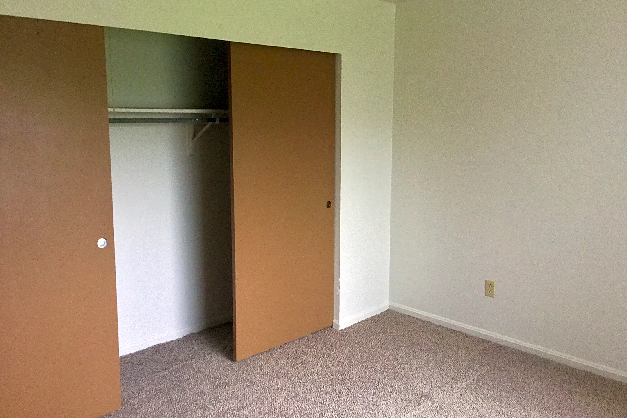 Kinsey Village Apartments Xenia, OH 45385