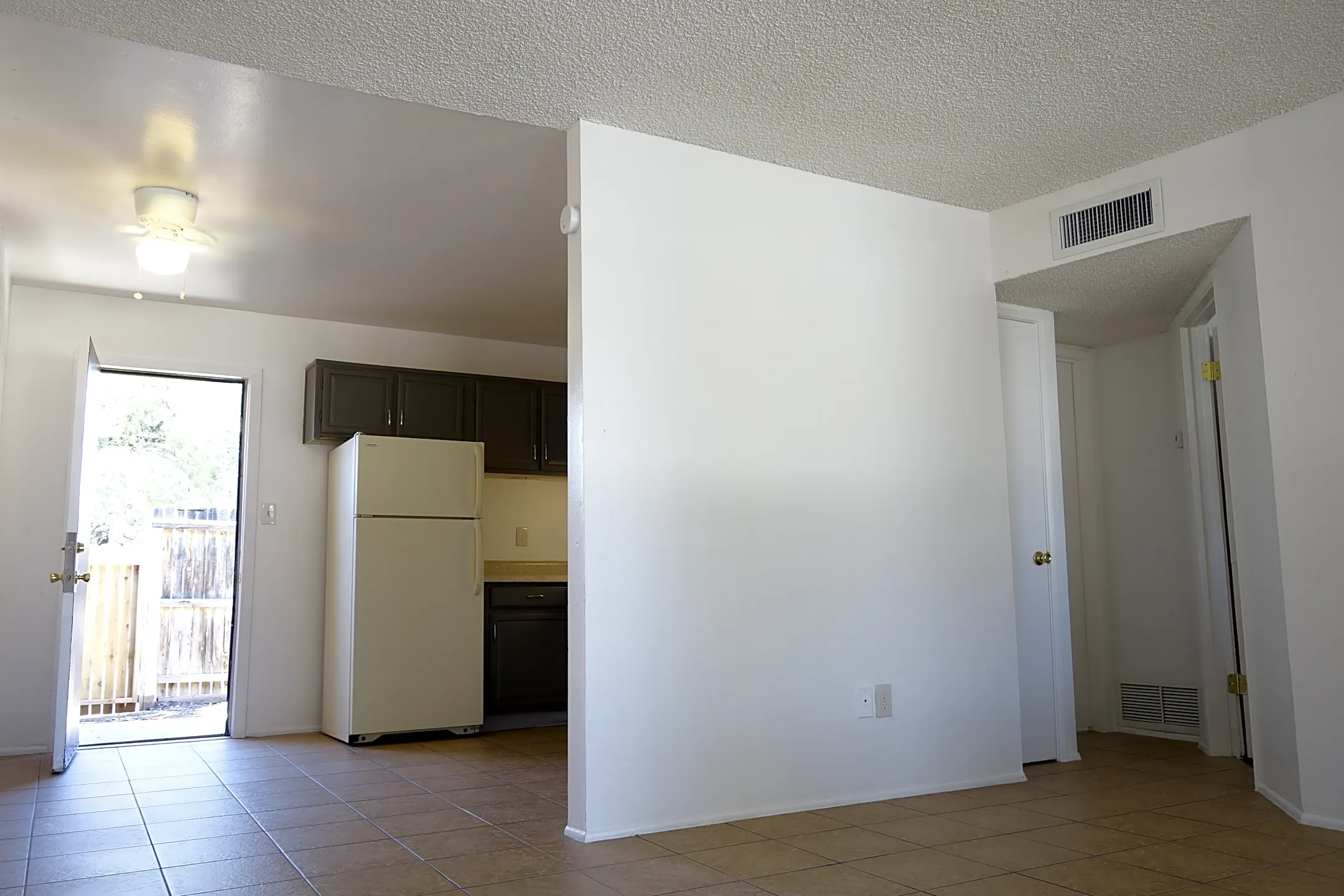 2505 N Dodge Blvd 2505 N Dodge Blvd unit DE2505A3 Tucson, AZ