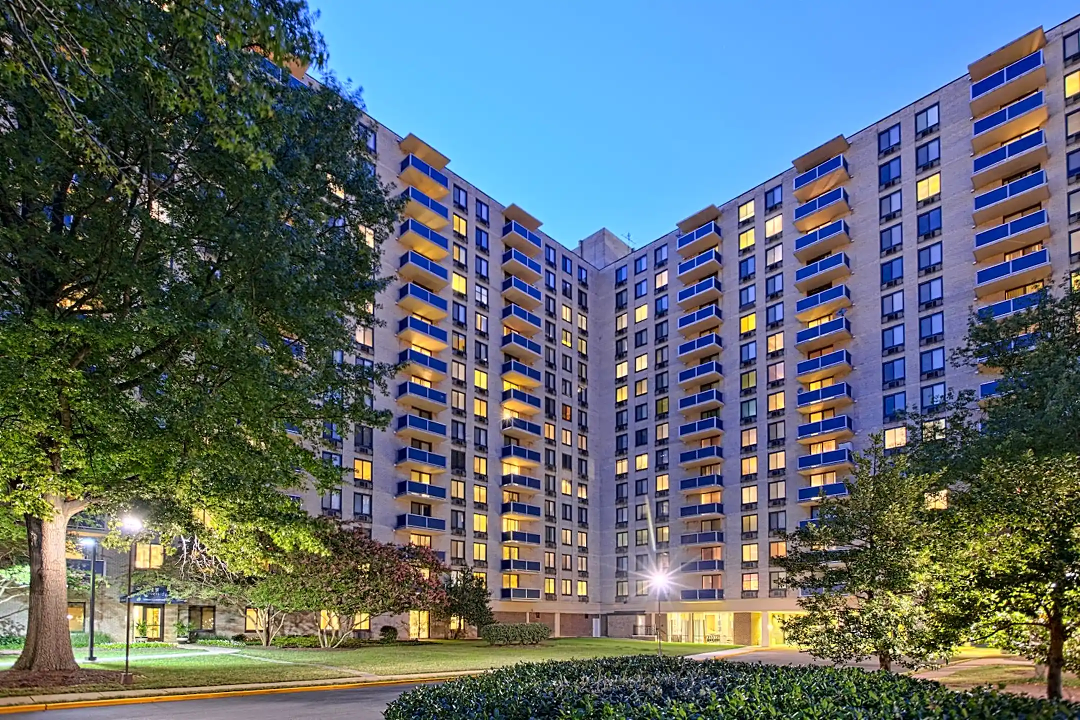 Riverside Apartments Alexandria, VA 22303