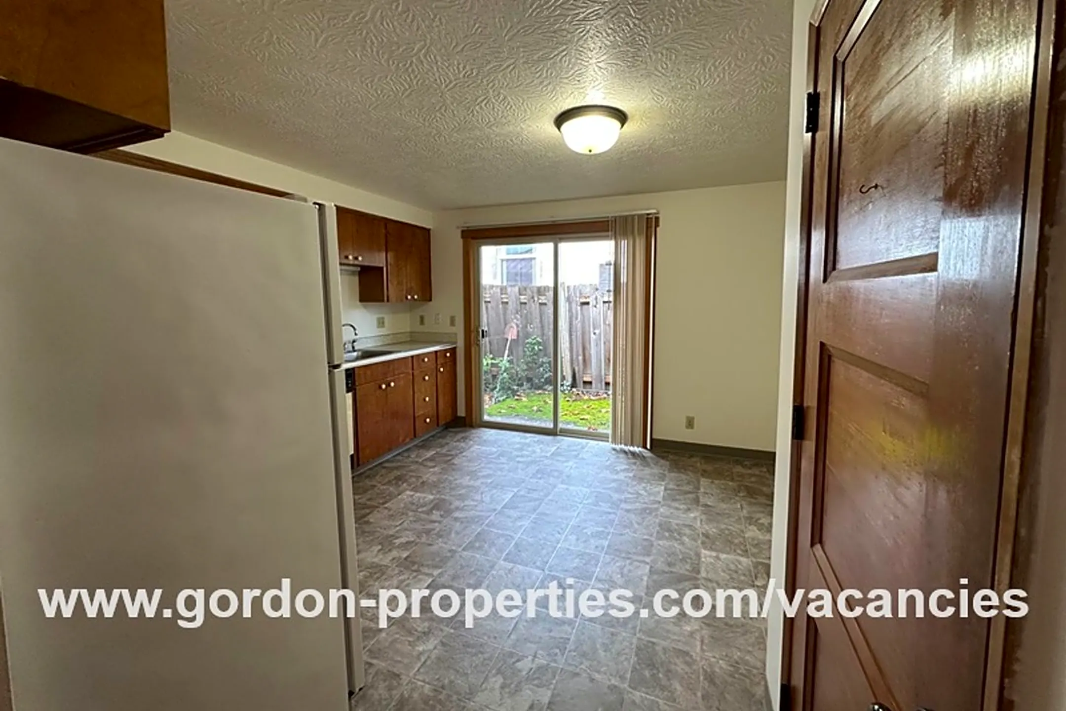 14832 SE Cedar Ave 14832 SE Cedar Ave unit 2 Milwaukie, OR Houses